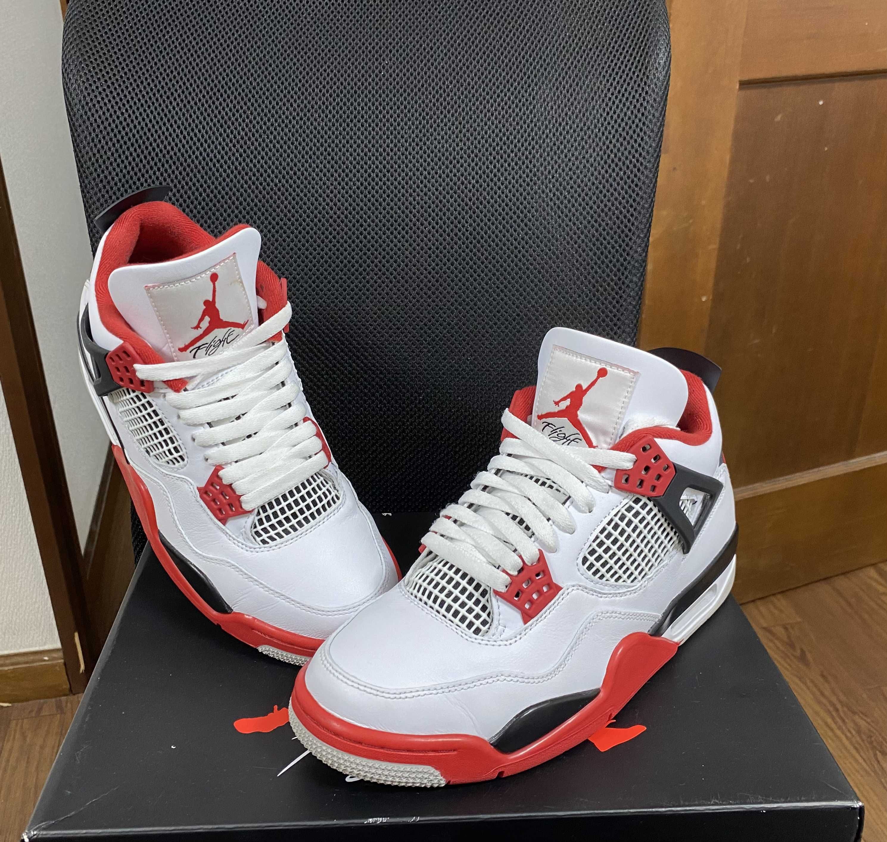 Nike Air Jordan 4 Retro OG "Fire Red" (2020)