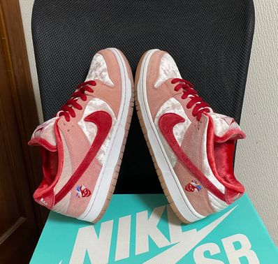 Strangelove × Nike SB Dunk Low "Valentine’s Day"
