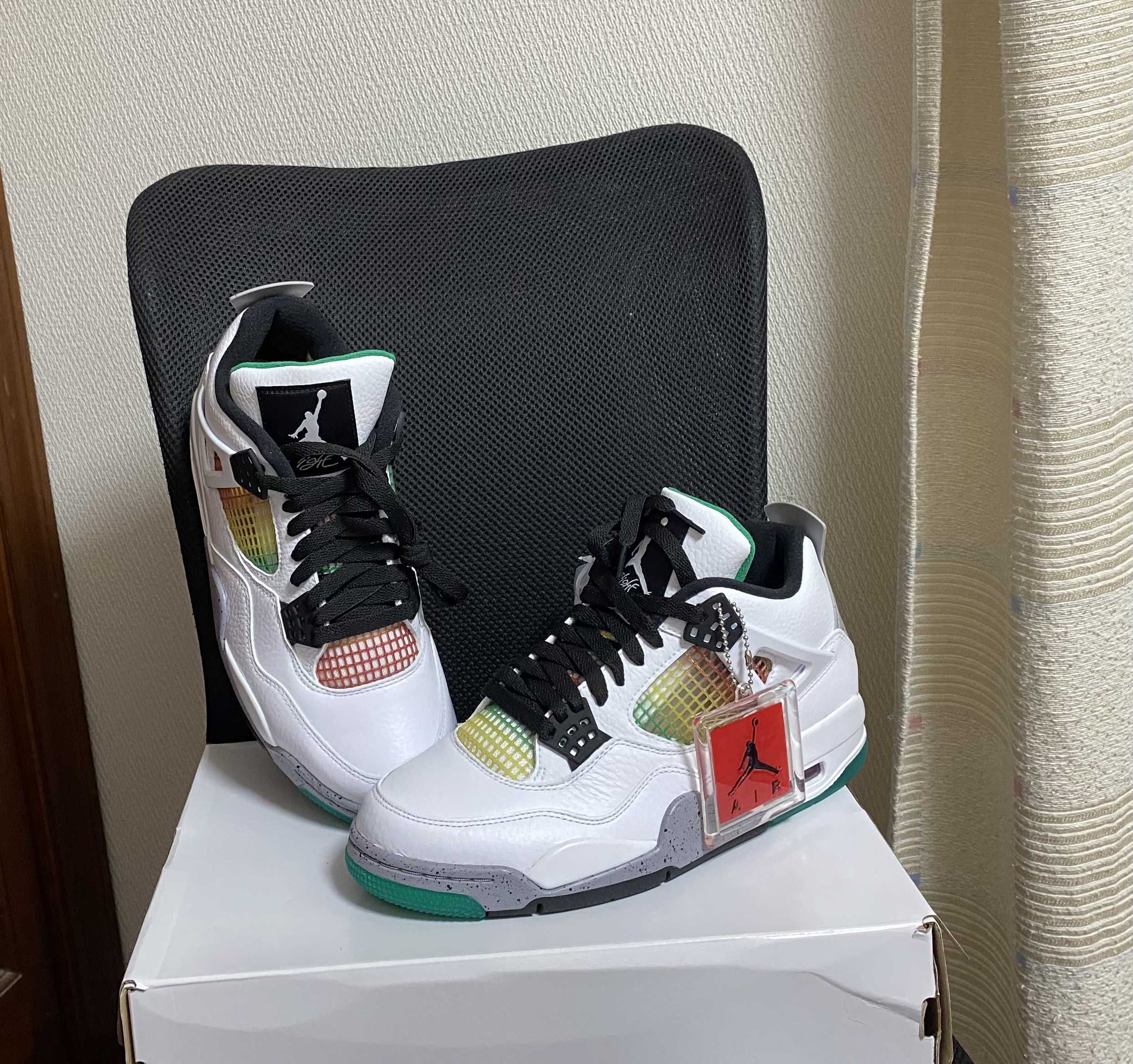 NIKE Women's AIR JORDAN 4 "LUCID GREEN"