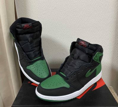 Nike Air Jordan 1 Retro High OG "Black/Pine Green" (2020)