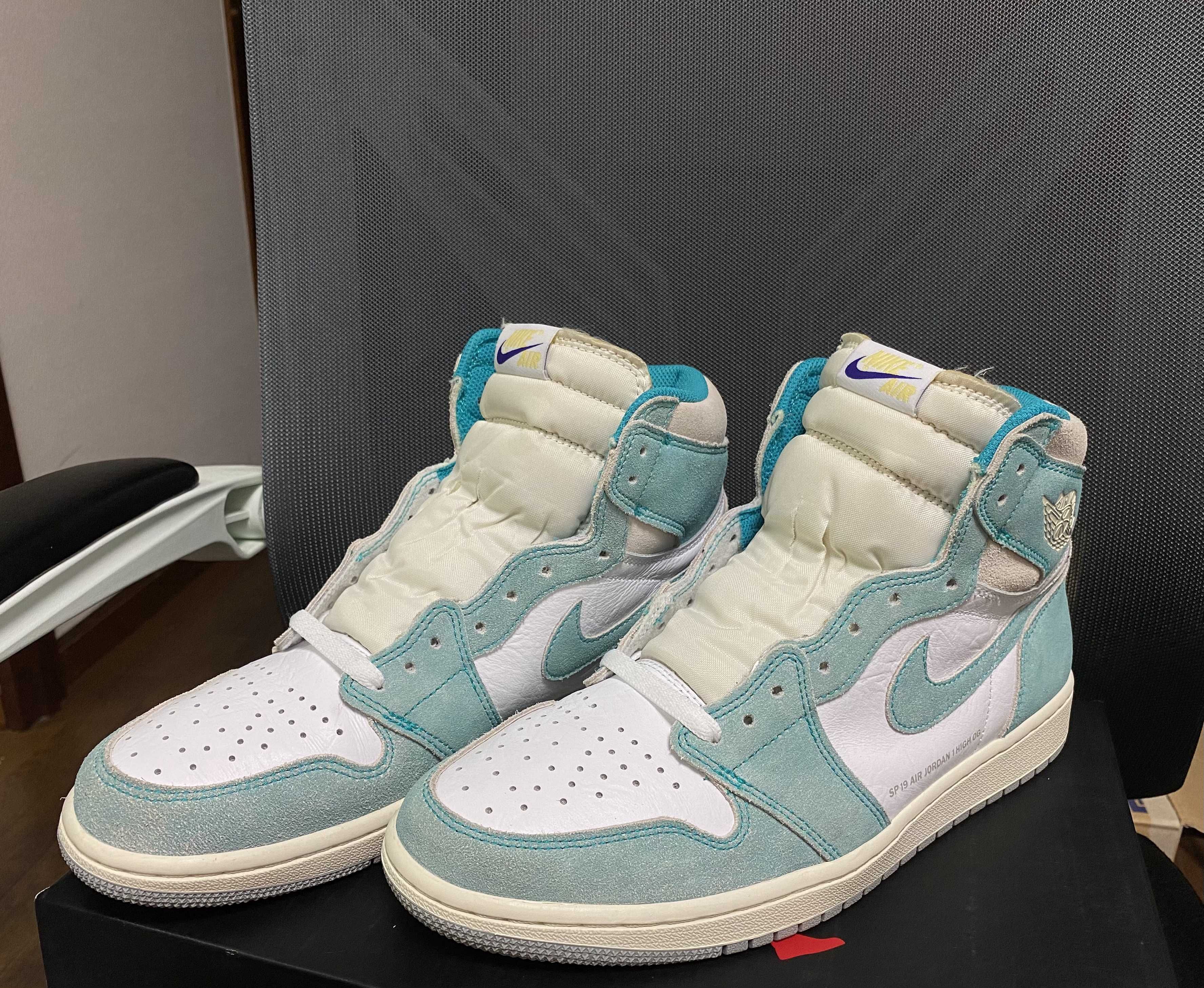 Nike Air Jordan 1 Retro High OG "Turbo Green"