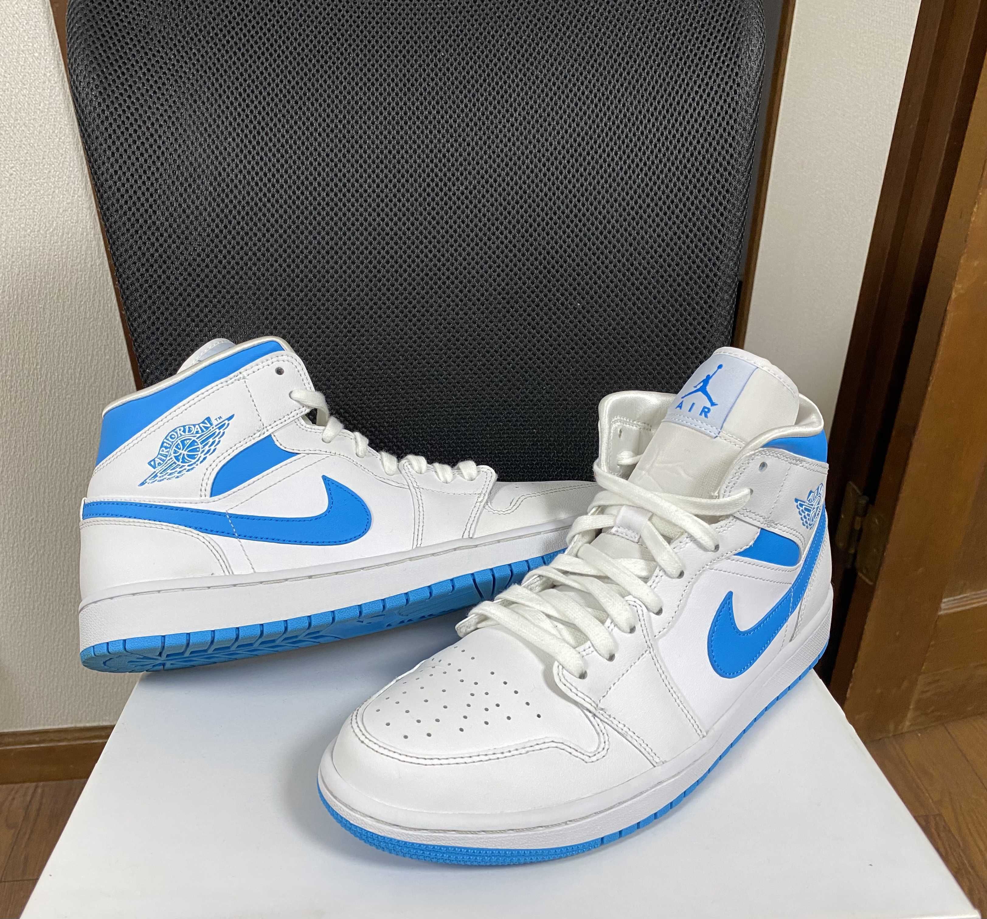 Nike Women's Air Jordan 1 Mid "UNC"