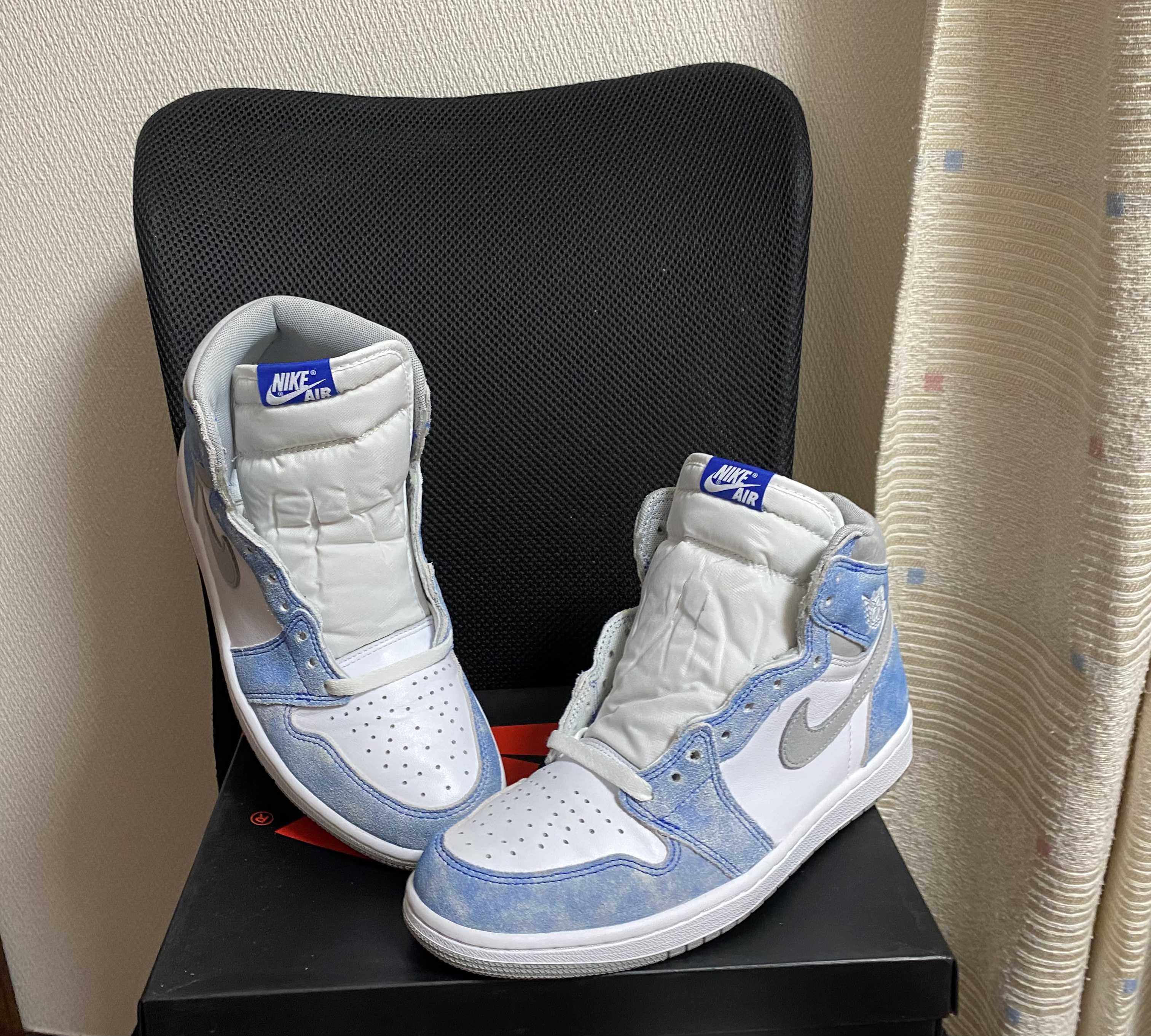 Nike Air Jordan 1 High OG "Hyper Royal"