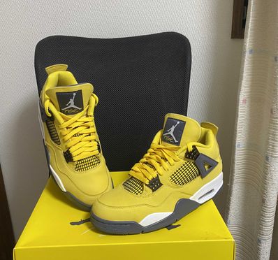 Nike Air Jordan 4 "Tour Yellow"