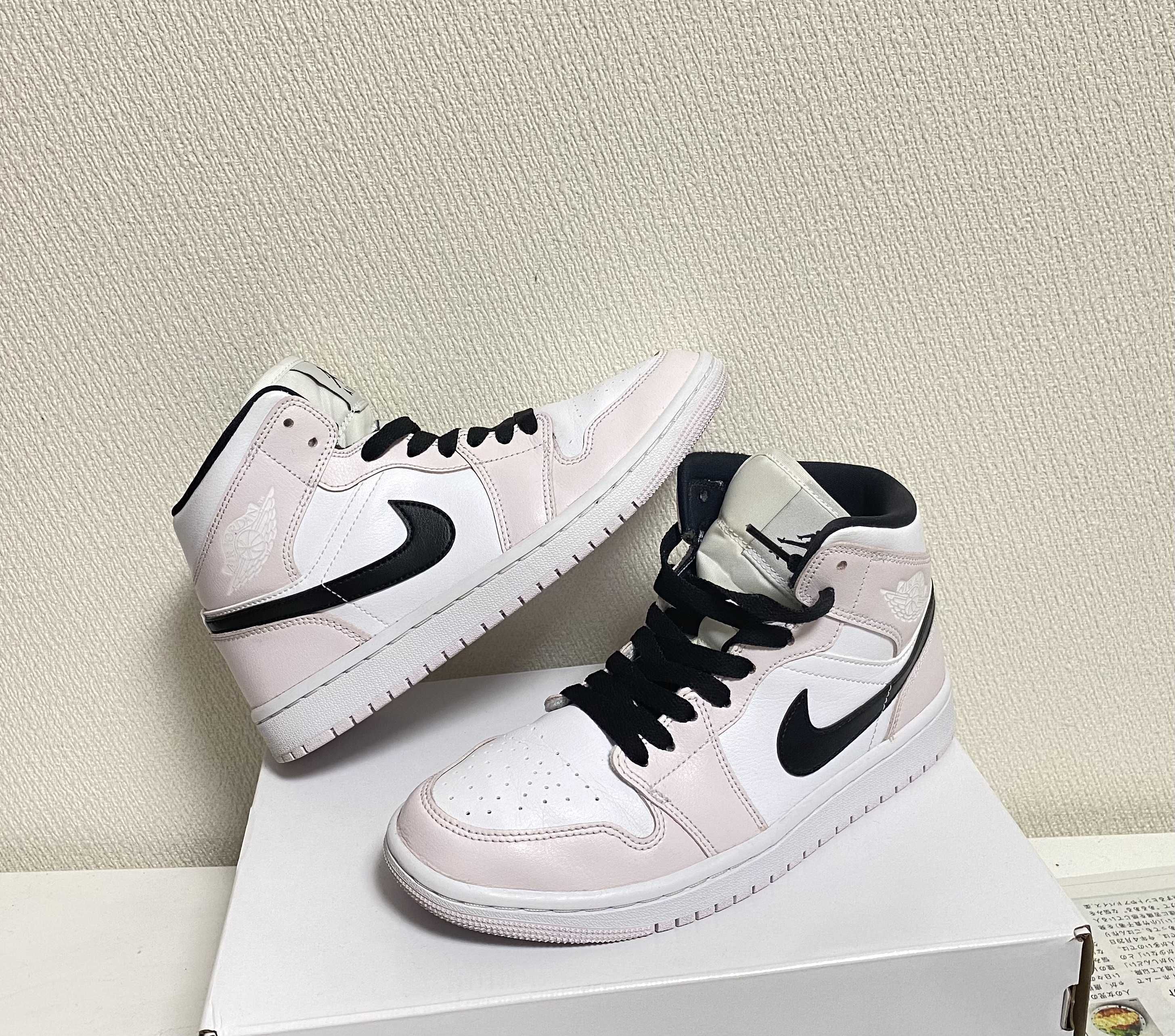 Nike Women's Air Jordan 1 Mid "Light Violet/White/Black"