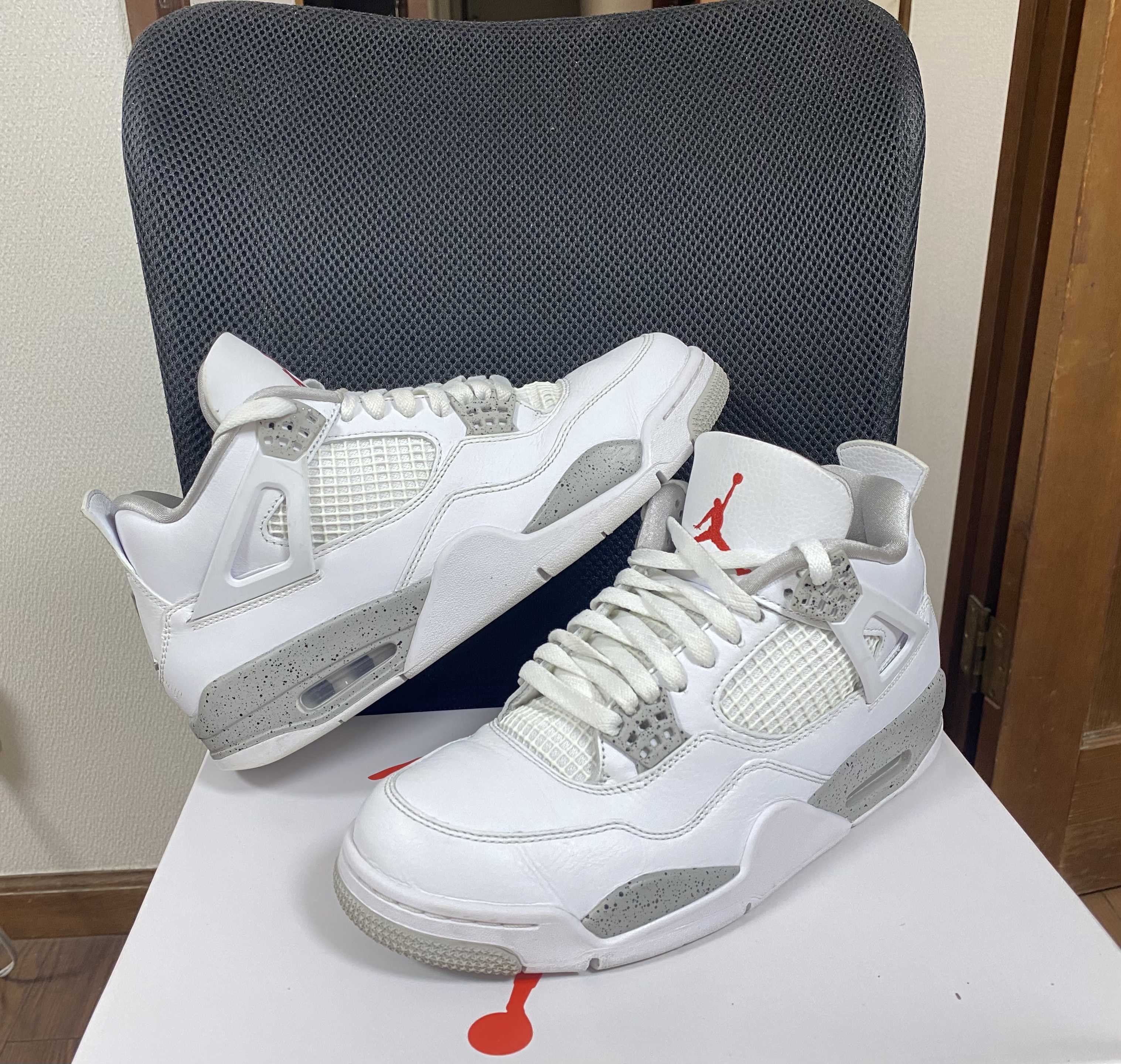 Nike Air Jordan 4 "Tech White"  