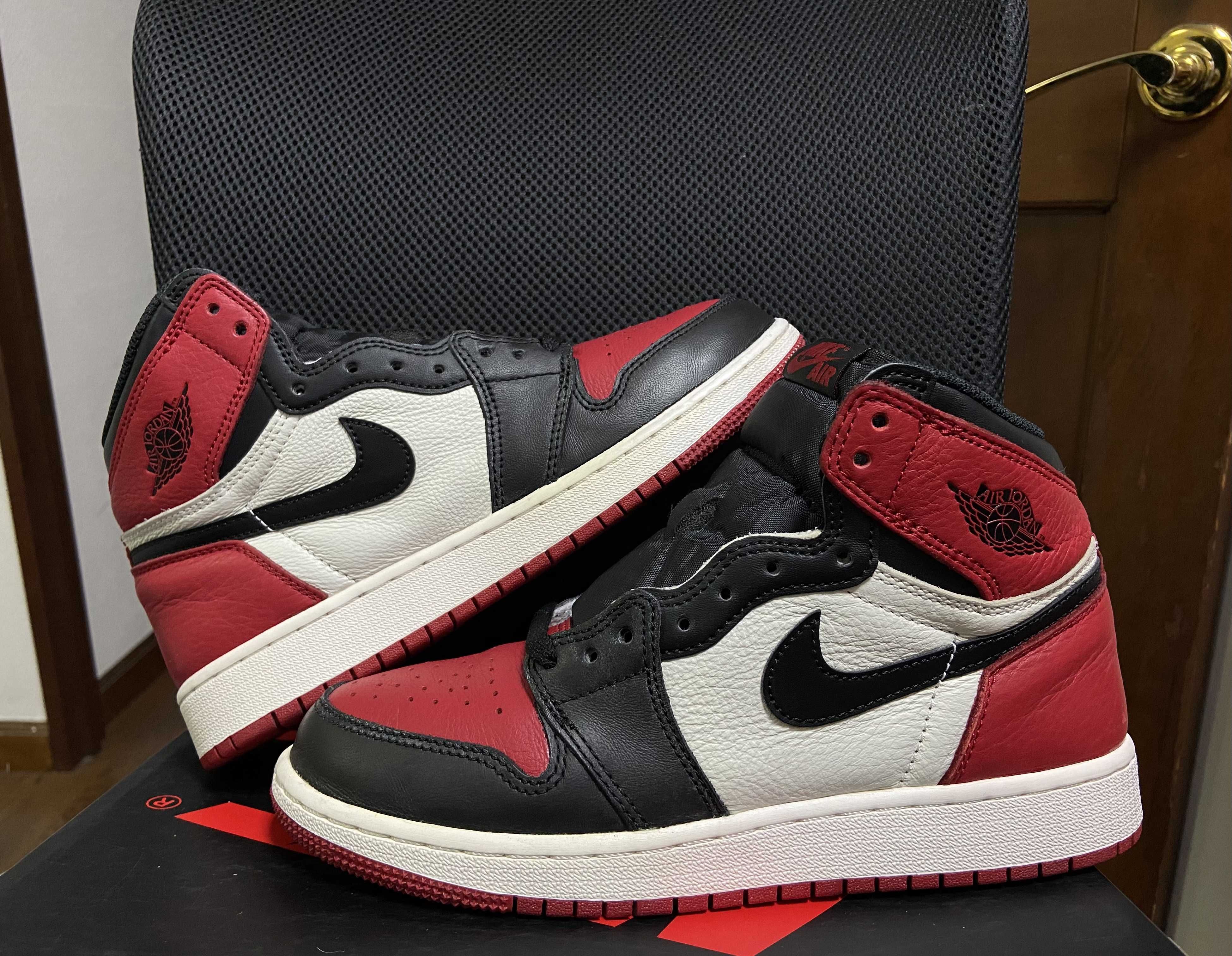 Nike GS Air Jordan 1 Retro High "Bred Toe"