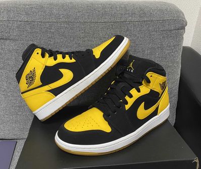 Nike Air Jordan 1 Retro Mid "New Love" (2017)