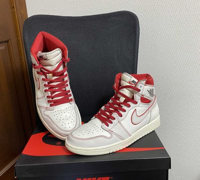 Nike Air Jordan 1 Retro High OG "Sail/University Red"