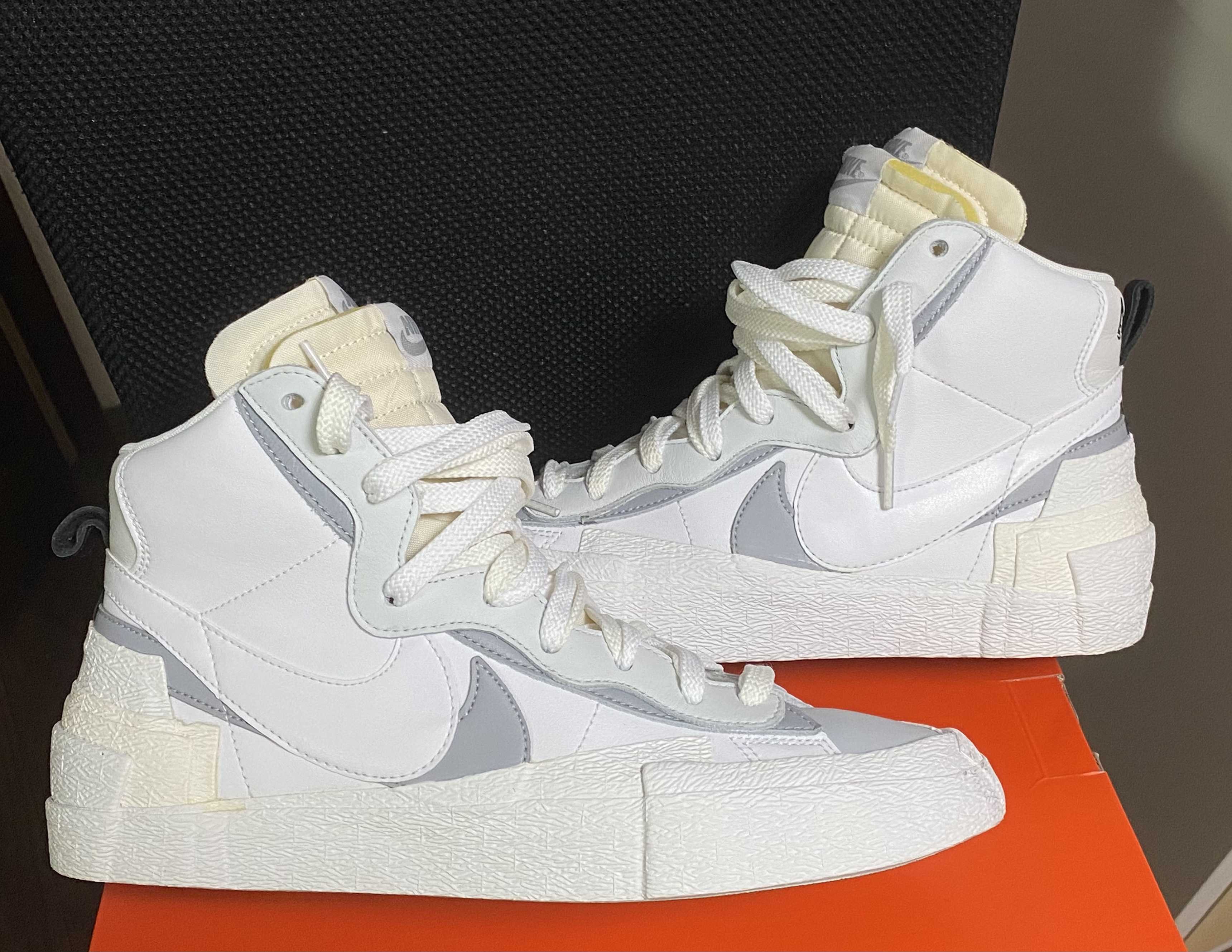 sacai × NIKE BLAZER MID "WHITE/WOLF GREY"