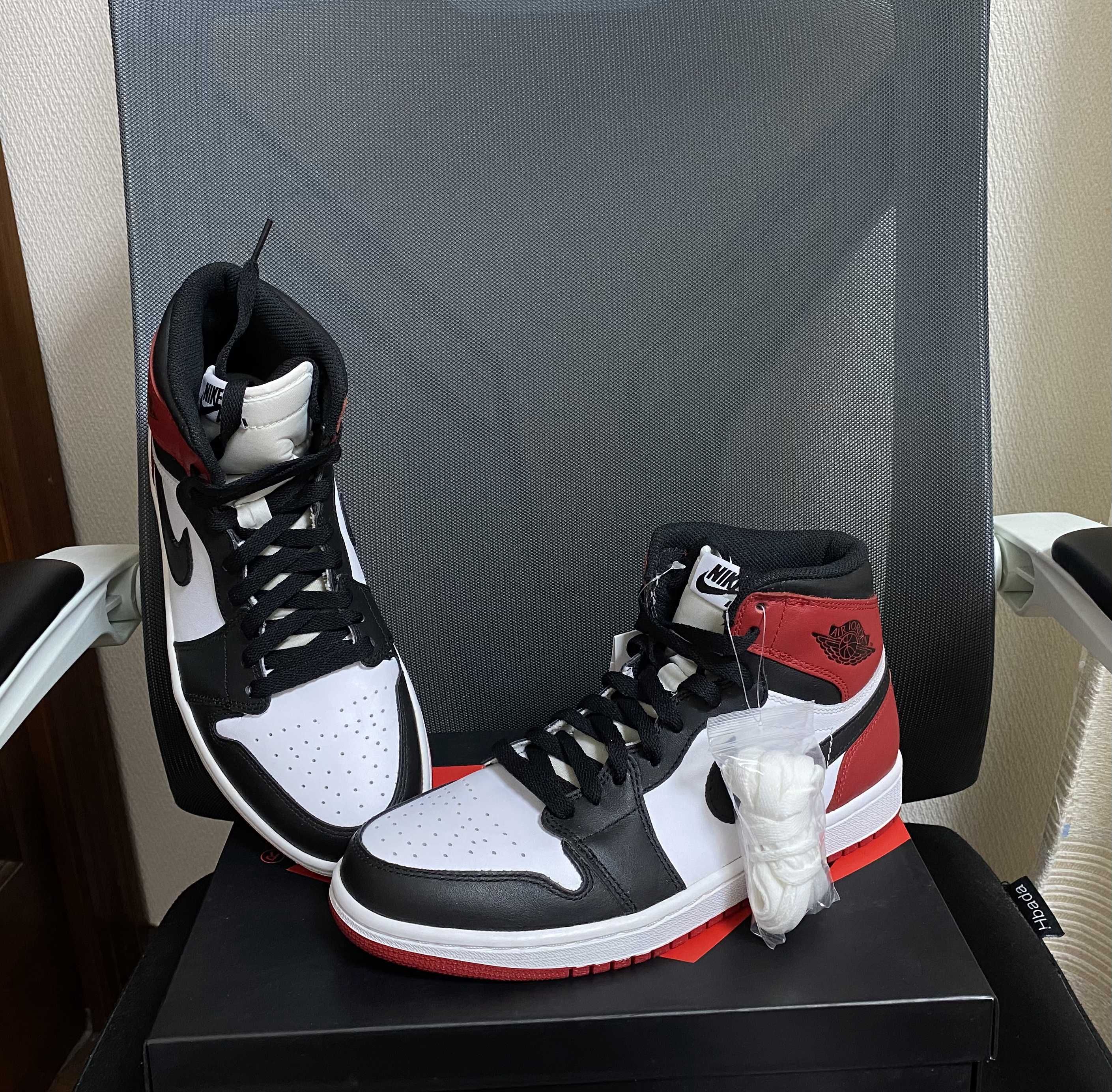 Nike Air Jordan 1 Retro High OG "Black Toe" (2013)