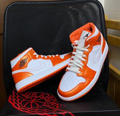NIKE AIR JORDAN MID "ORANGE/WHITE"