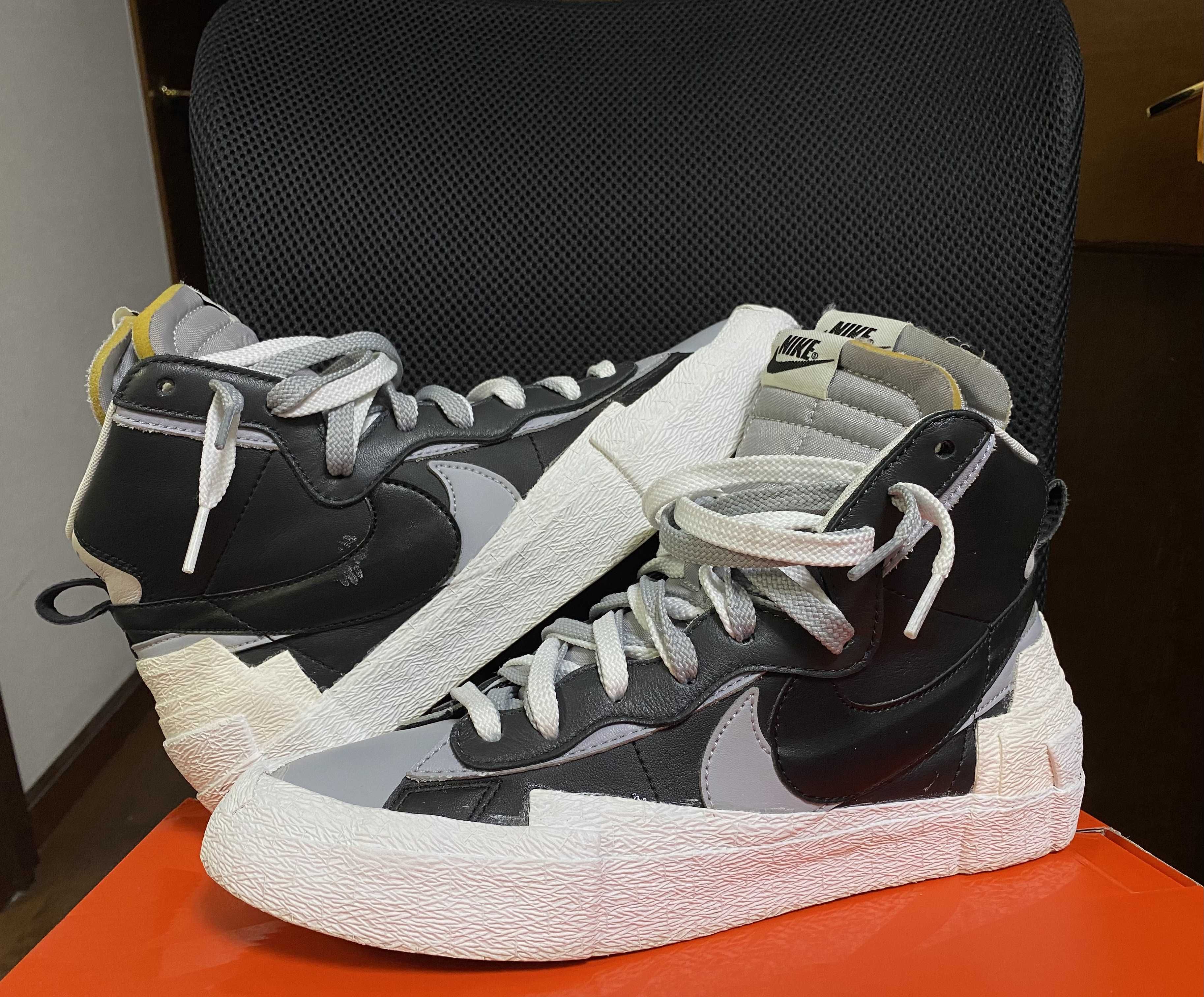 sacai × NIKE BLAZER MID "BLACK/WOLF GREY/WHITE"