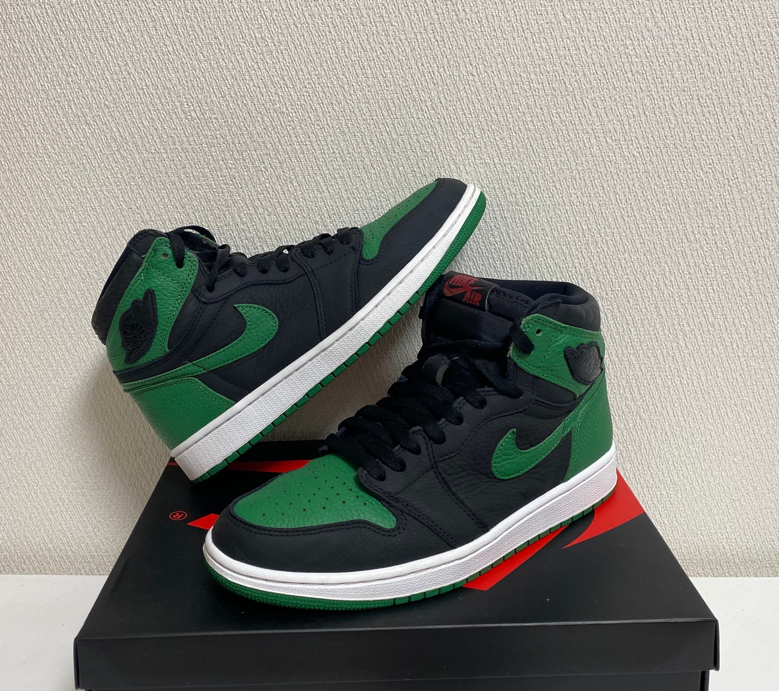 Nike Air Jordan 1 Retro High OG "Black/Pine Green" (2020)      
