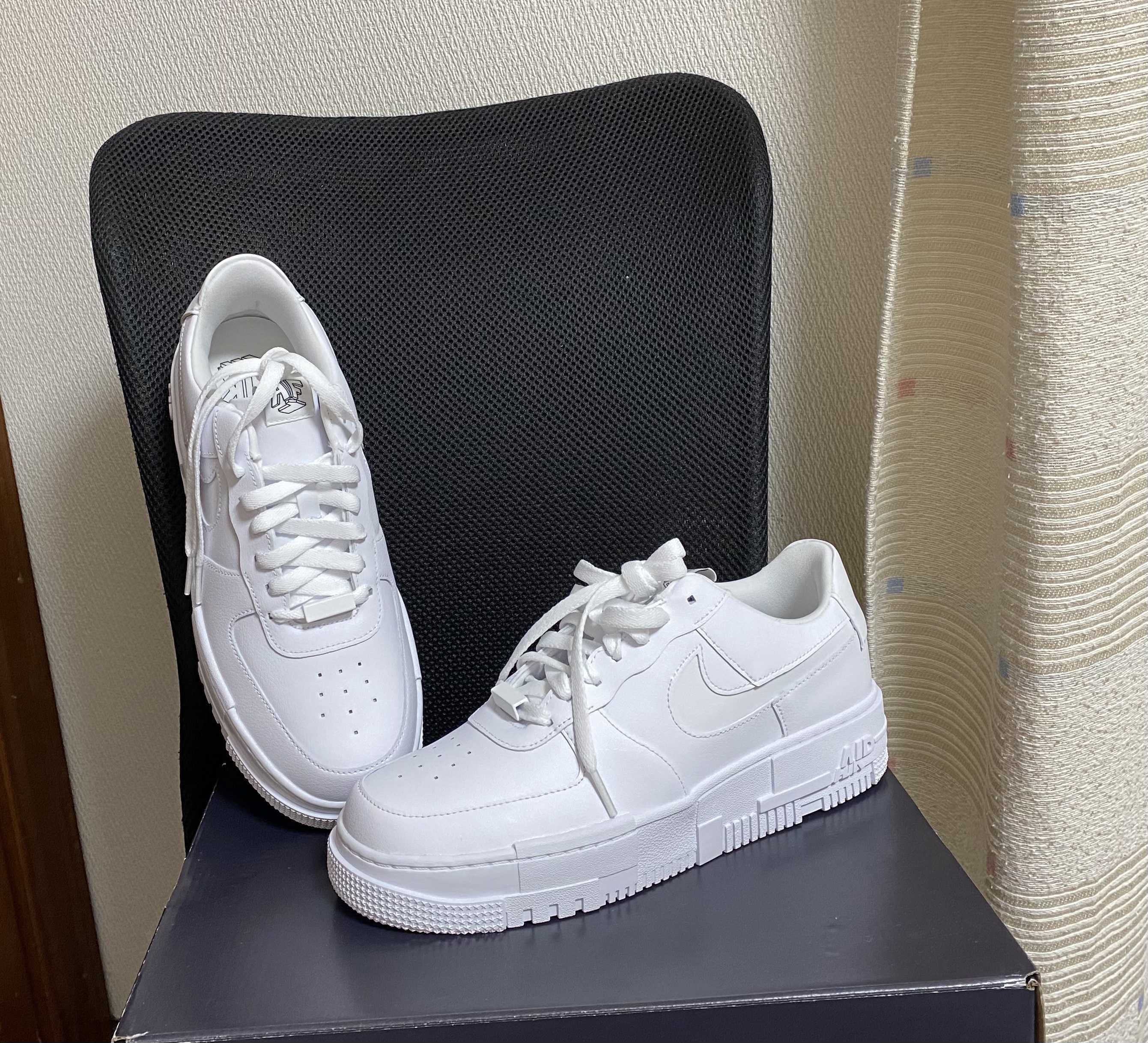 Nike Women's Air Force 1 Low Pixel "White"