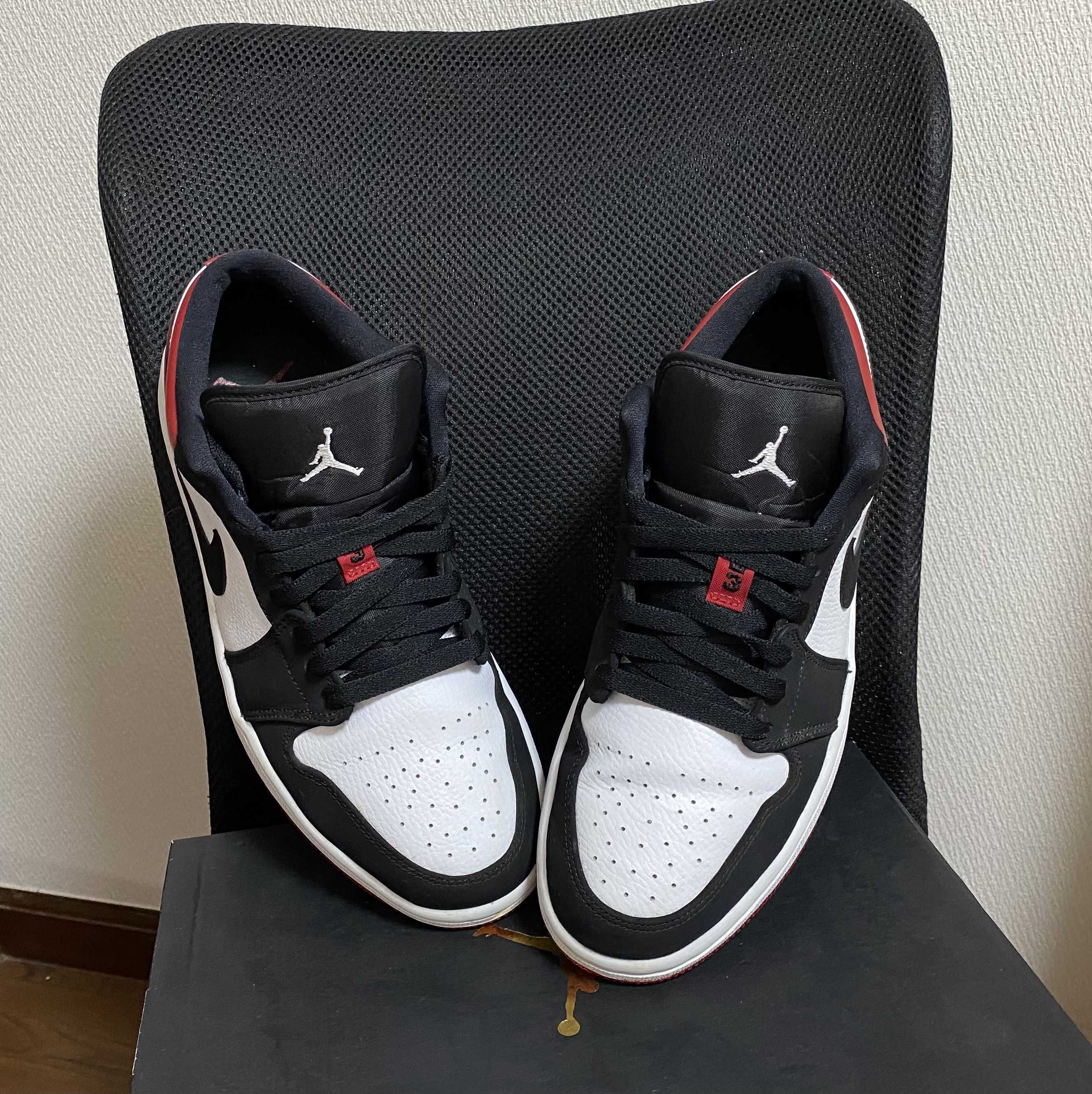 Nike Air Jordan 1 Low "Black Toe"