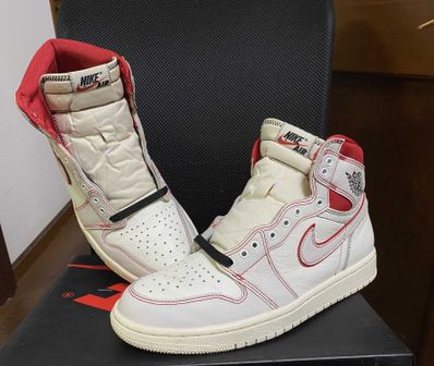 Nike Air Jordan 1 Retro High OG "Sail/University Red"