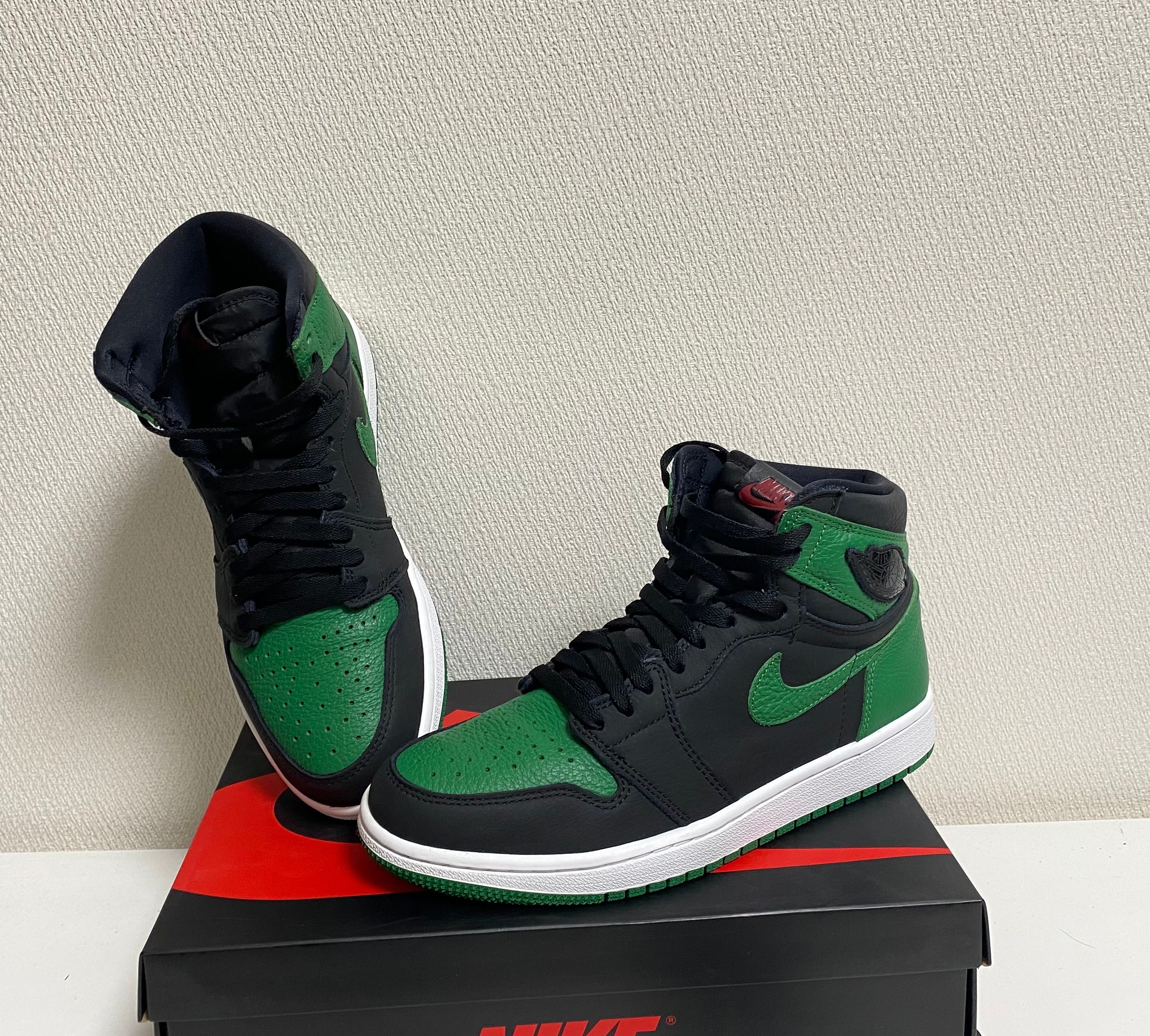 Nike Air Jordan 1 Retro High OG "Black/Pine Green" (2020)