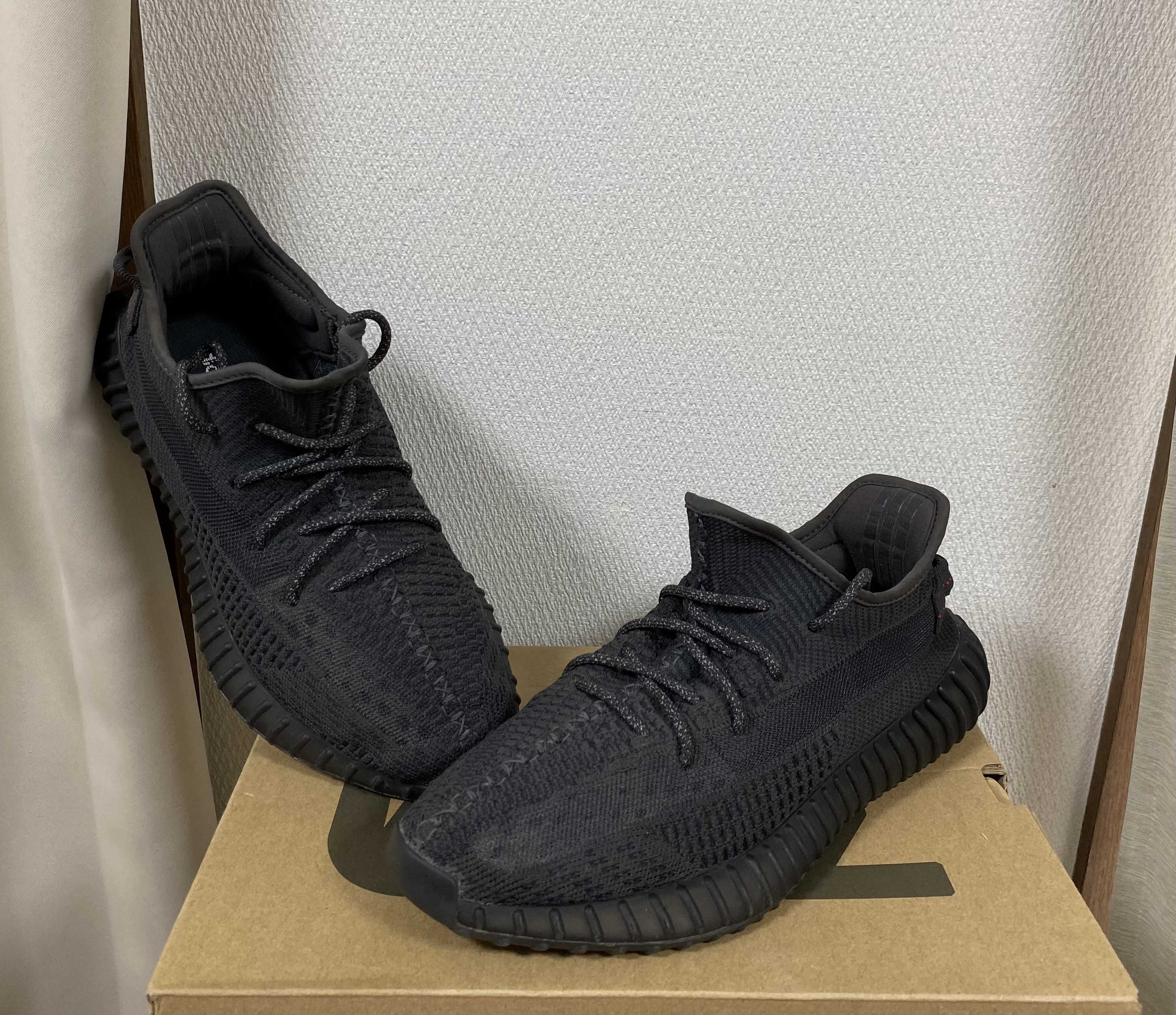 adidas YEEZY Boost 350 V2 "Black"