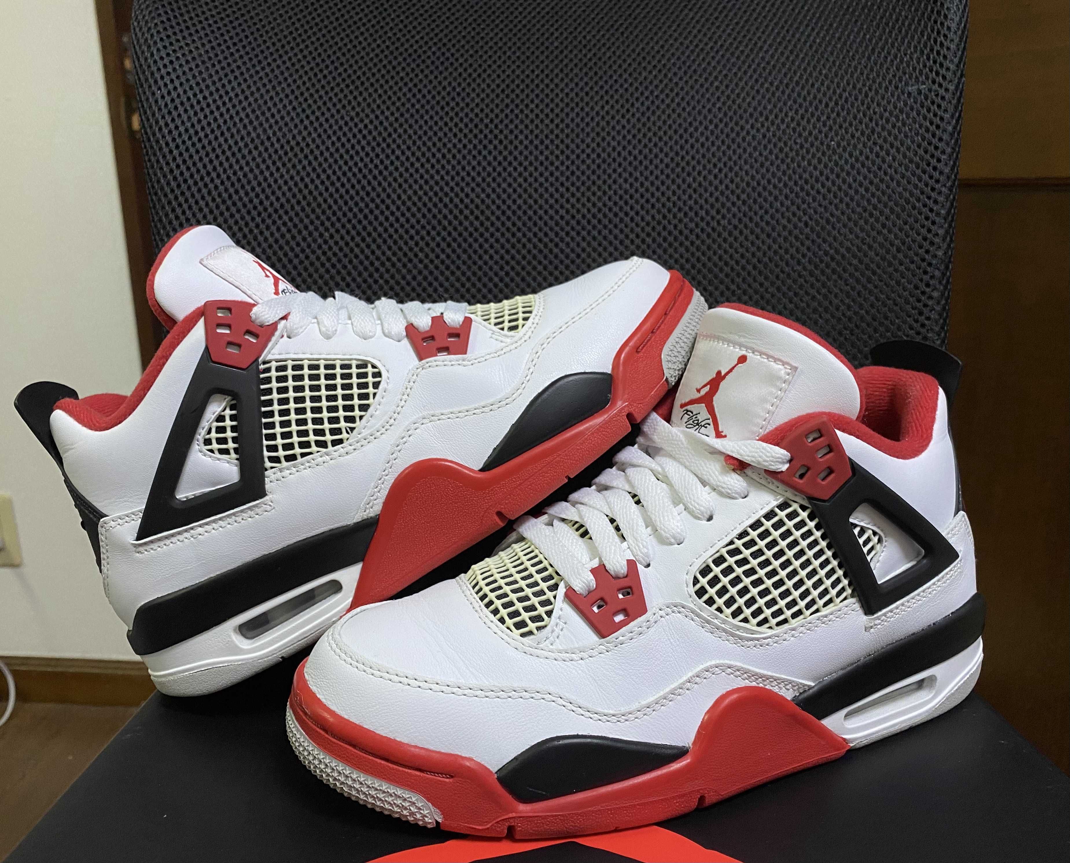 Nike GS Air Jordan 4 OG "Fire Red"