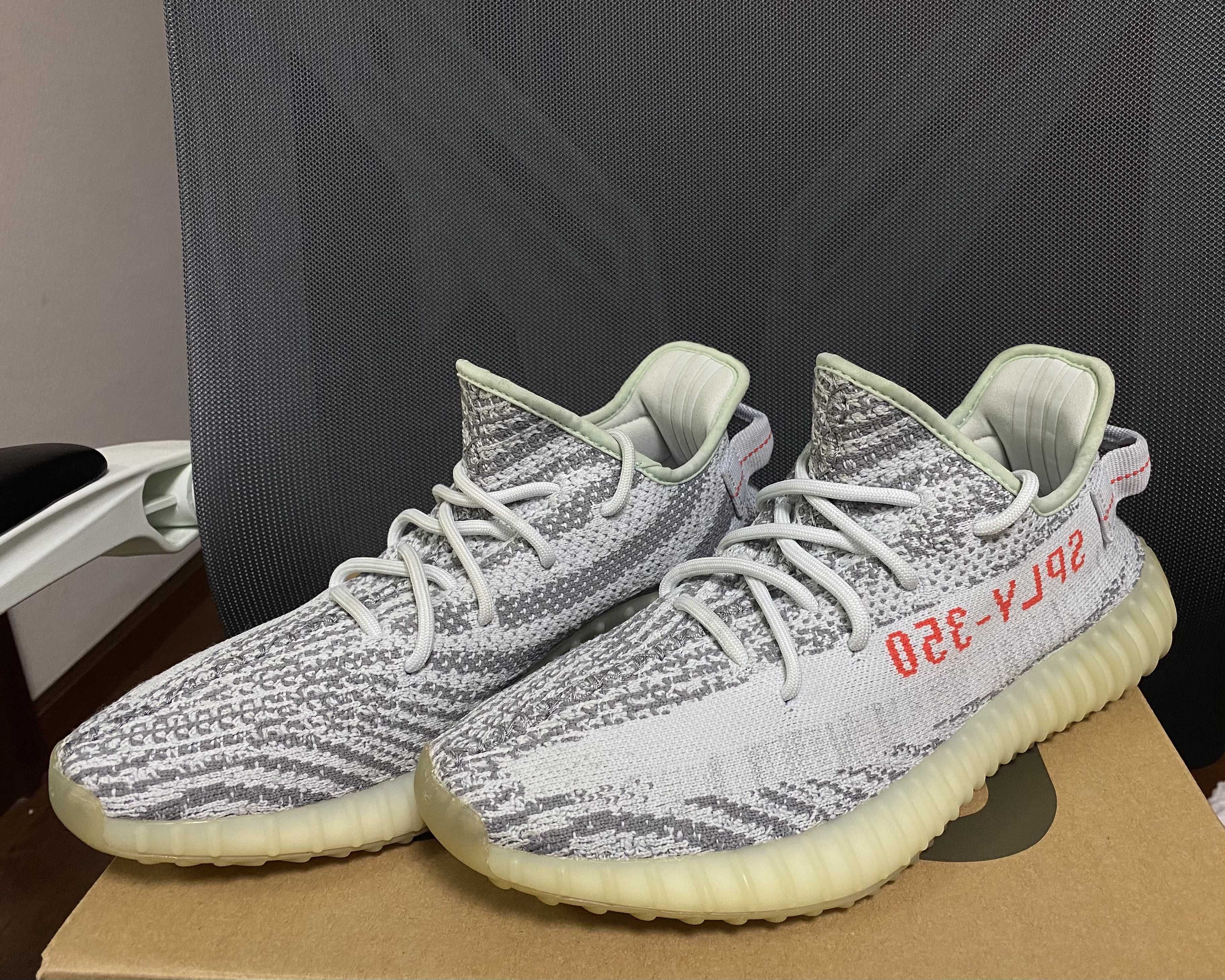 adidas YEEZY Boost 350 V2 "Blue Tint"