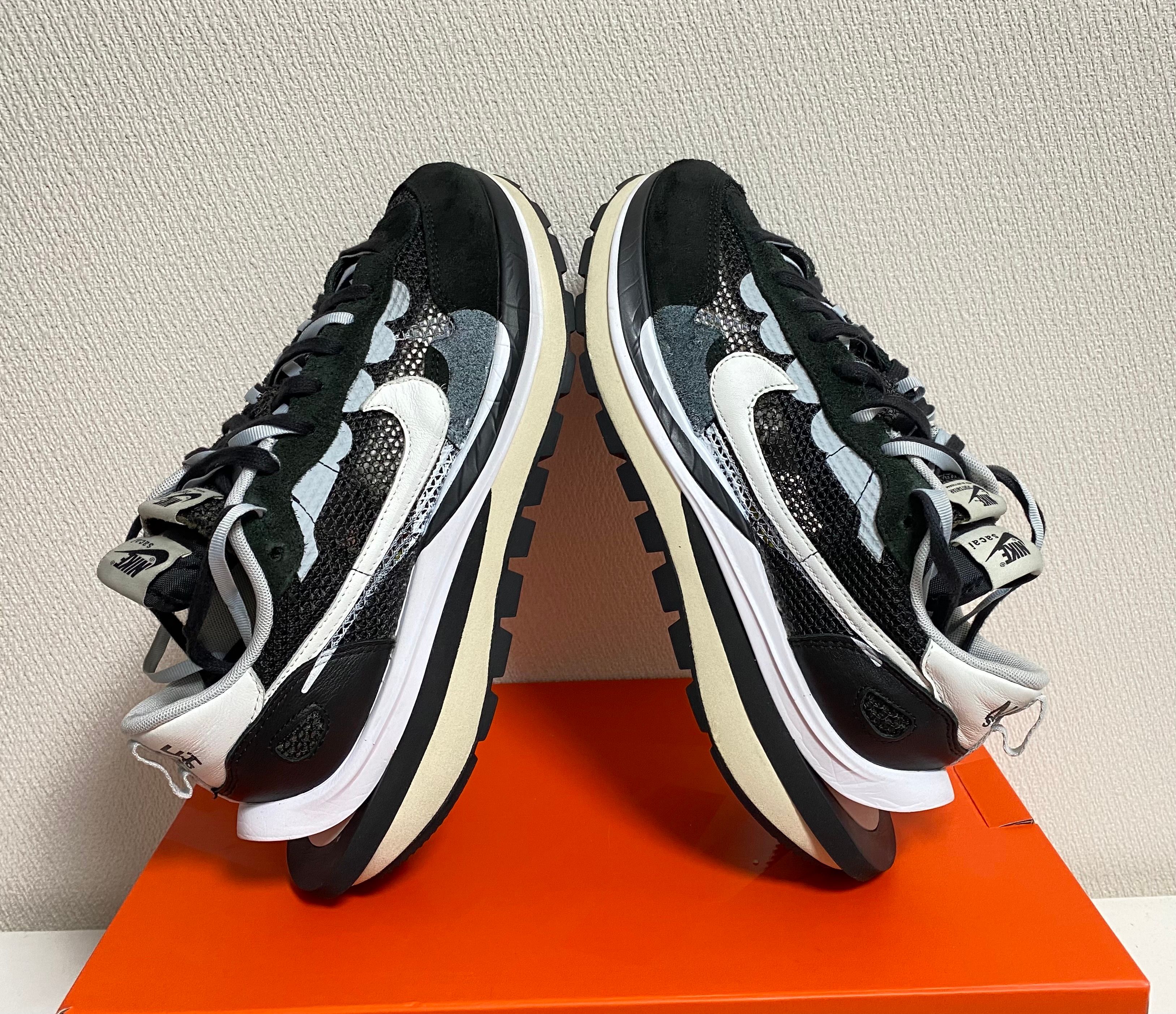 sacai × Nike Vapor Waffle "Black and White"