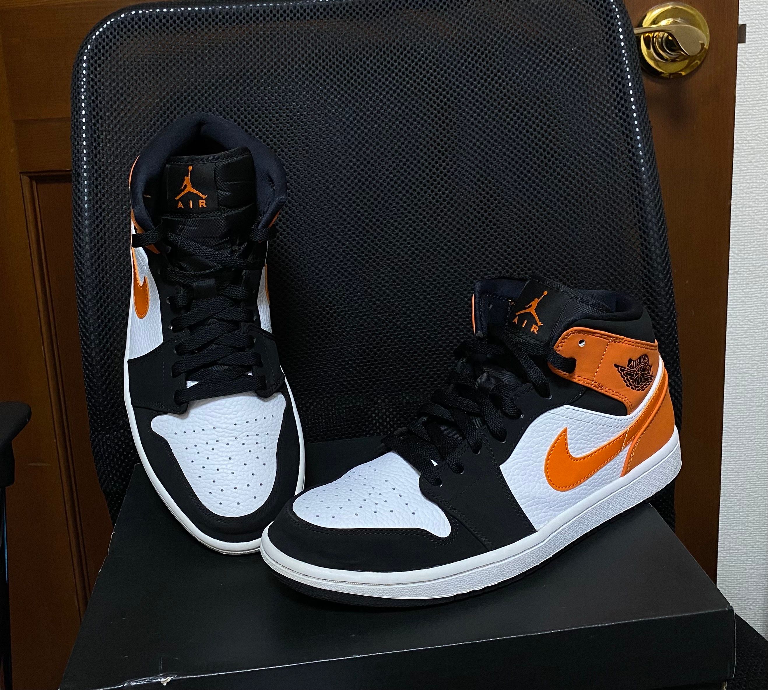NIKE AIR JORDAN 1 MID "SHATTERED BACKBOARD"