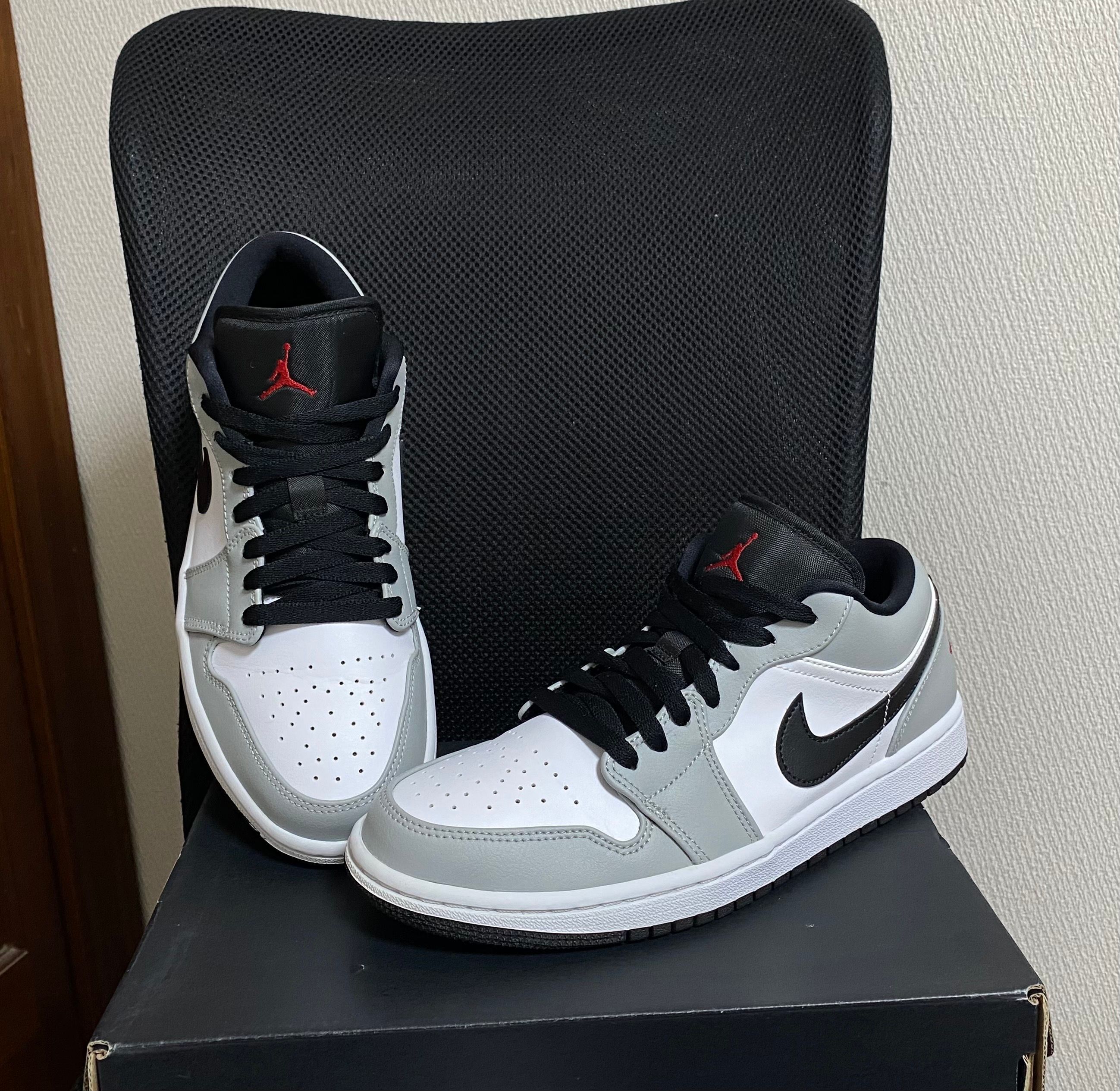 Nike Air Jordan 1 Low "Light Smoke Grey"