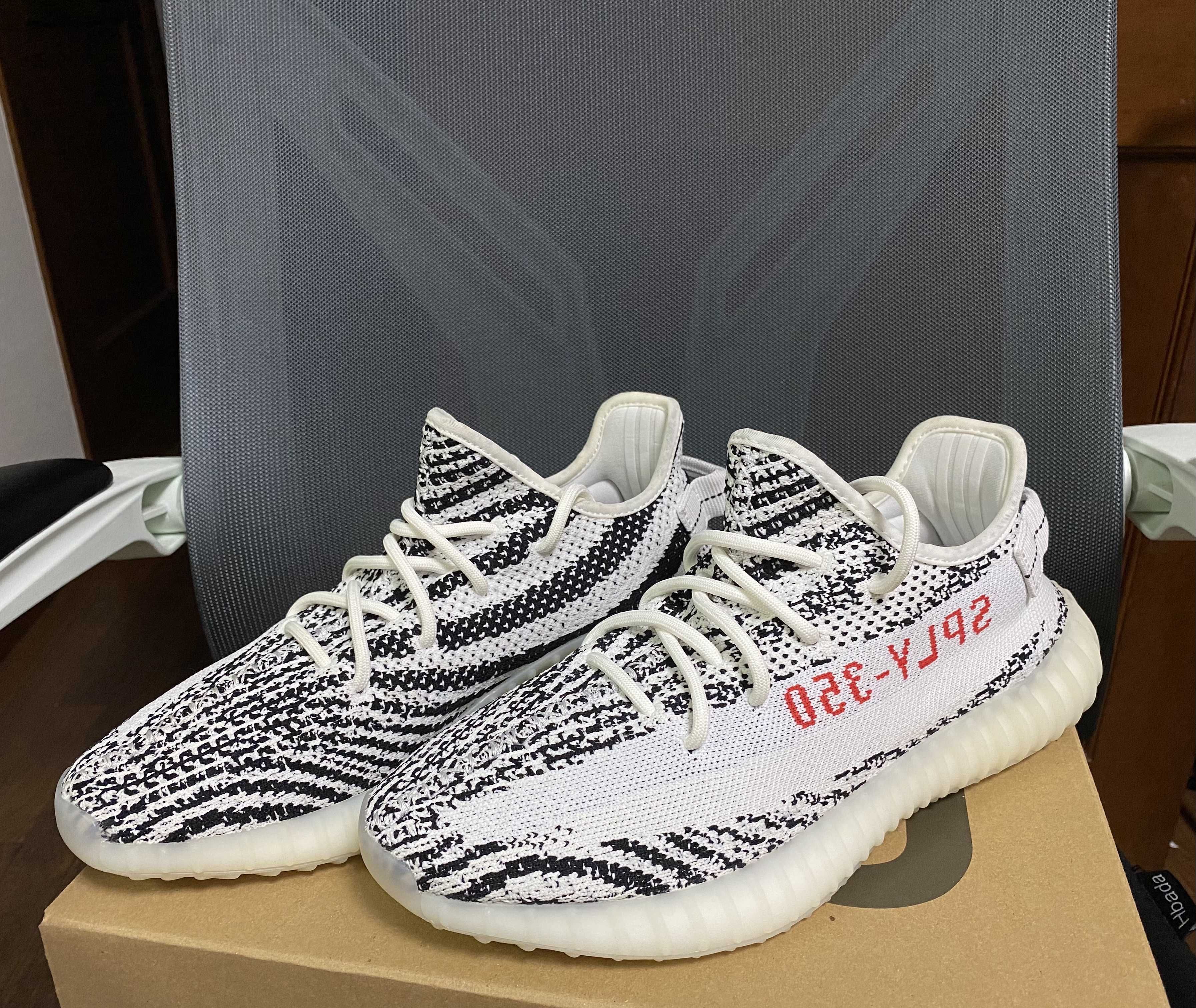 adidas YEEZY Boost 350 V2 "Zebra"