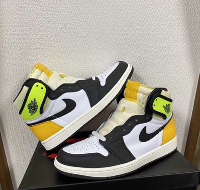 Nike Air Jordan 1 High OG "Volt Gold"
