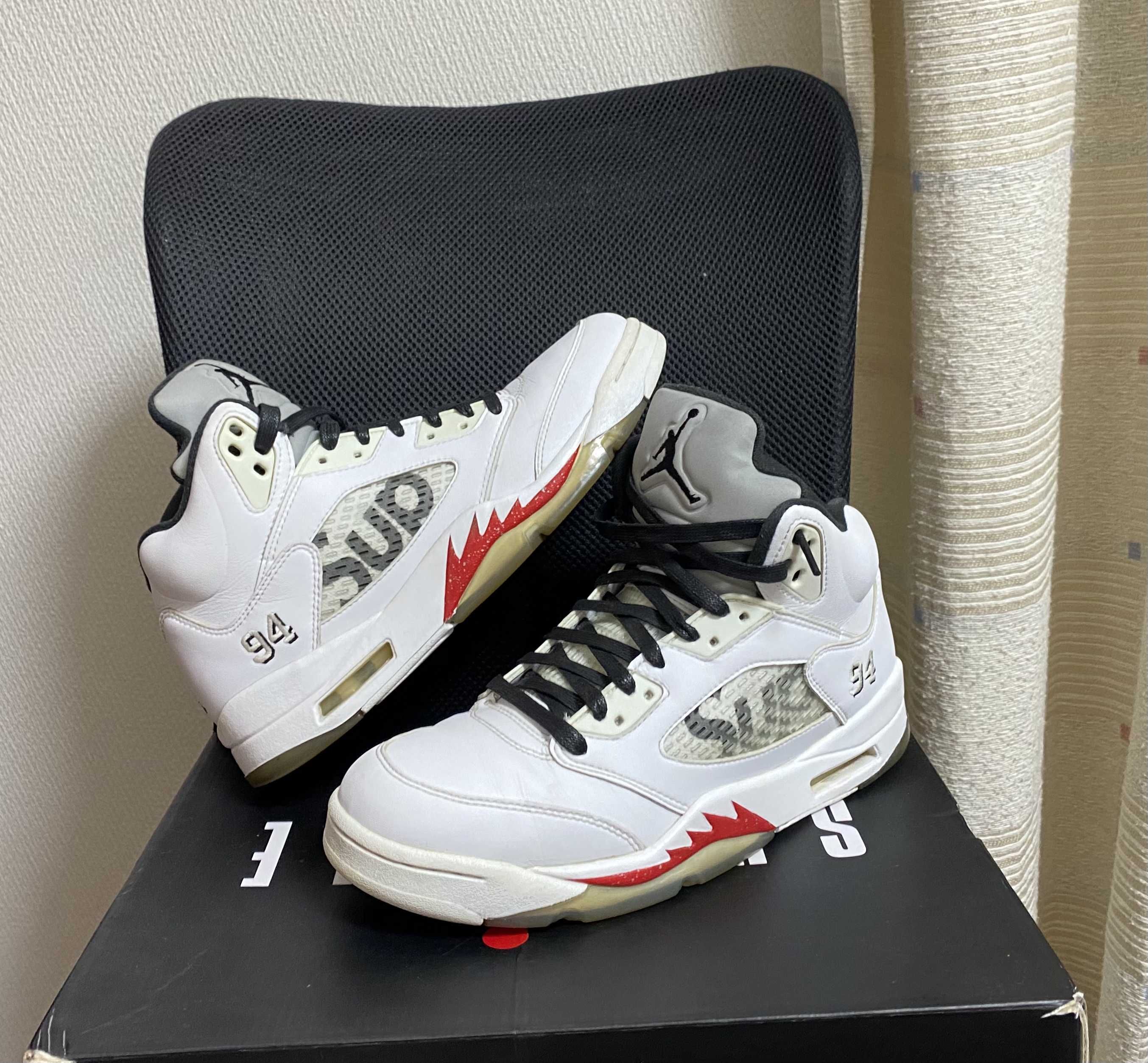 Supreme × Nike Air Jordan 5 Retro "White"