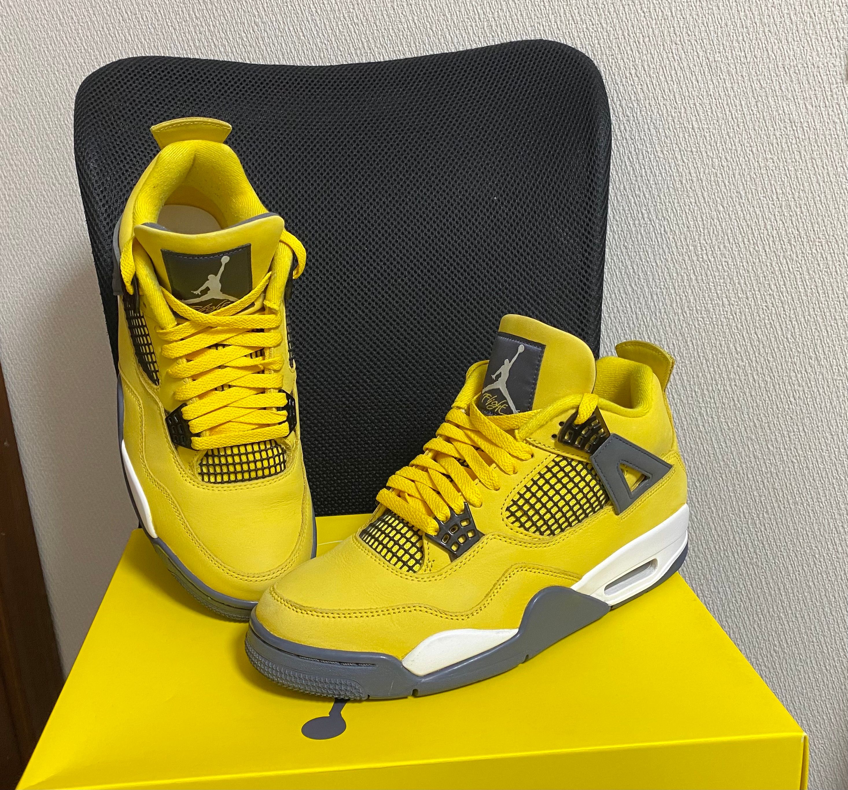 Nike Air Jordan 4 "Tour Yellow"