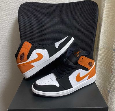 NIKE AIR JORDAN 1 MID "SHATTERED BACKBOARD"