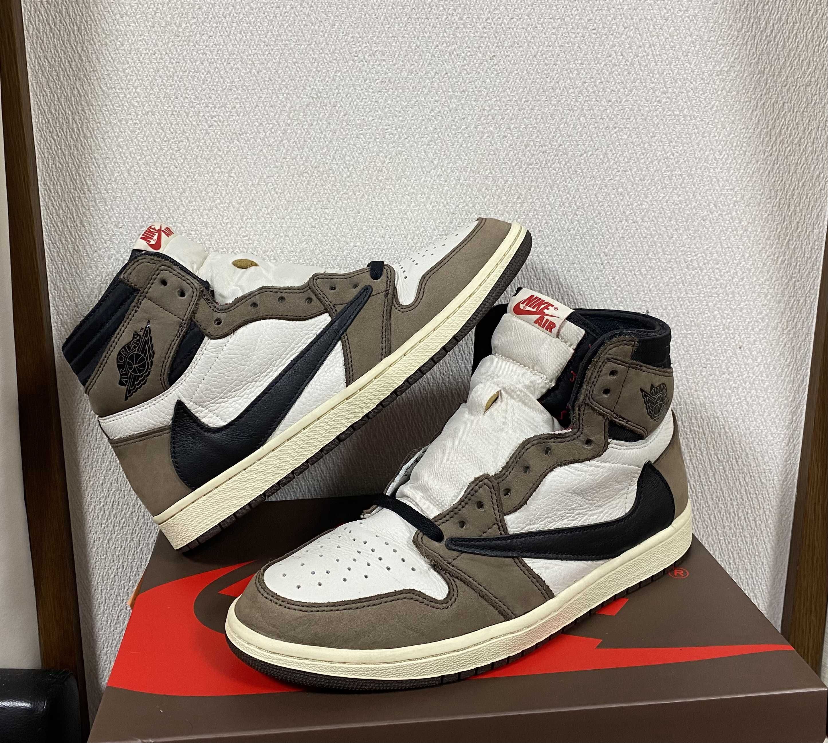 Travis Scott × Nike Air Jordan 1 Retro High OG TS SP "Sail/Dark Mocha"