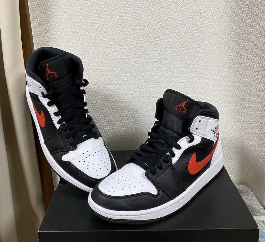 NIKE AIR JORDAN 1 MID "BLACK/CHILE RED/WHITE"