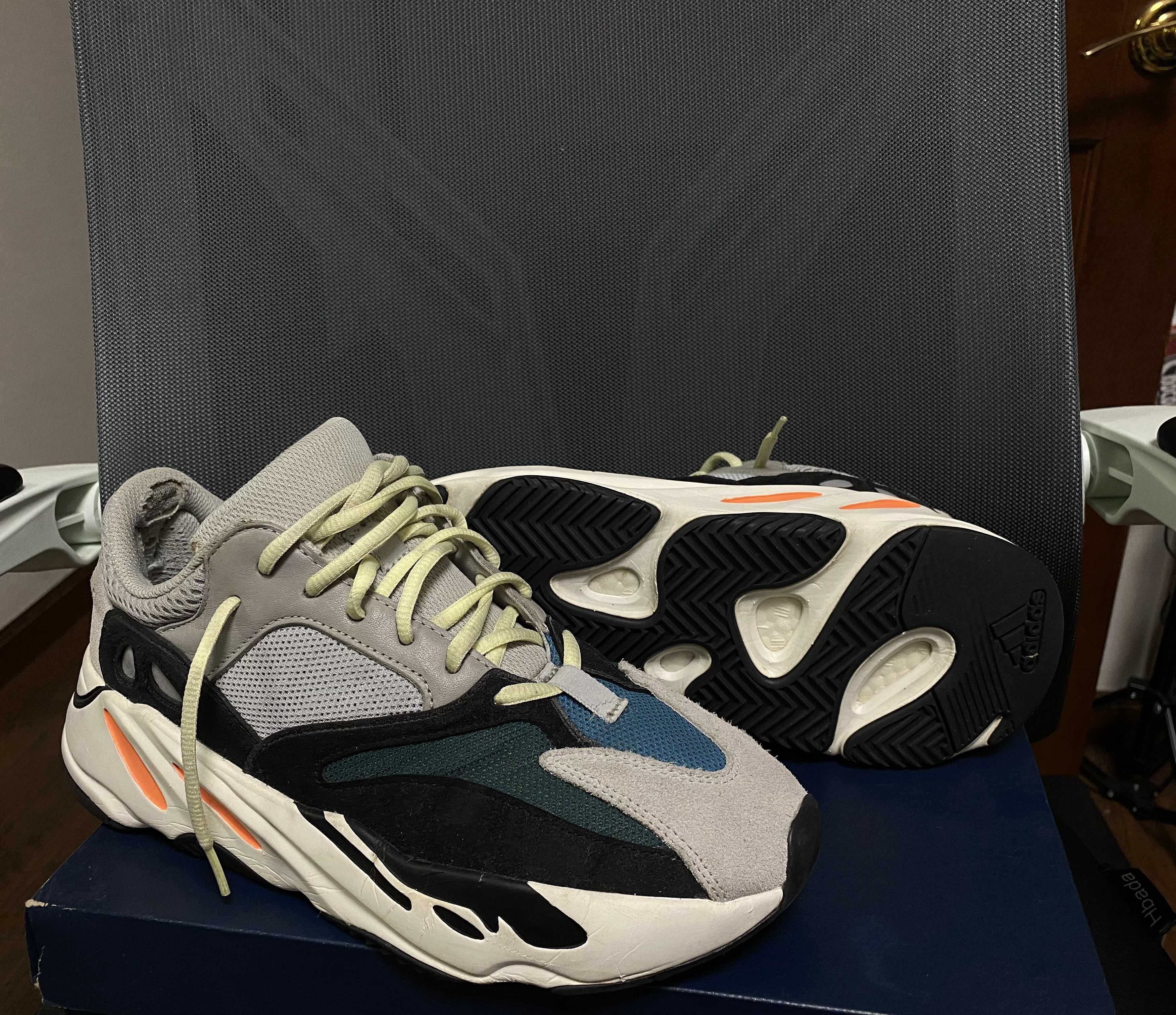 adidas YEEZY Boost 700 "Wave Runner"