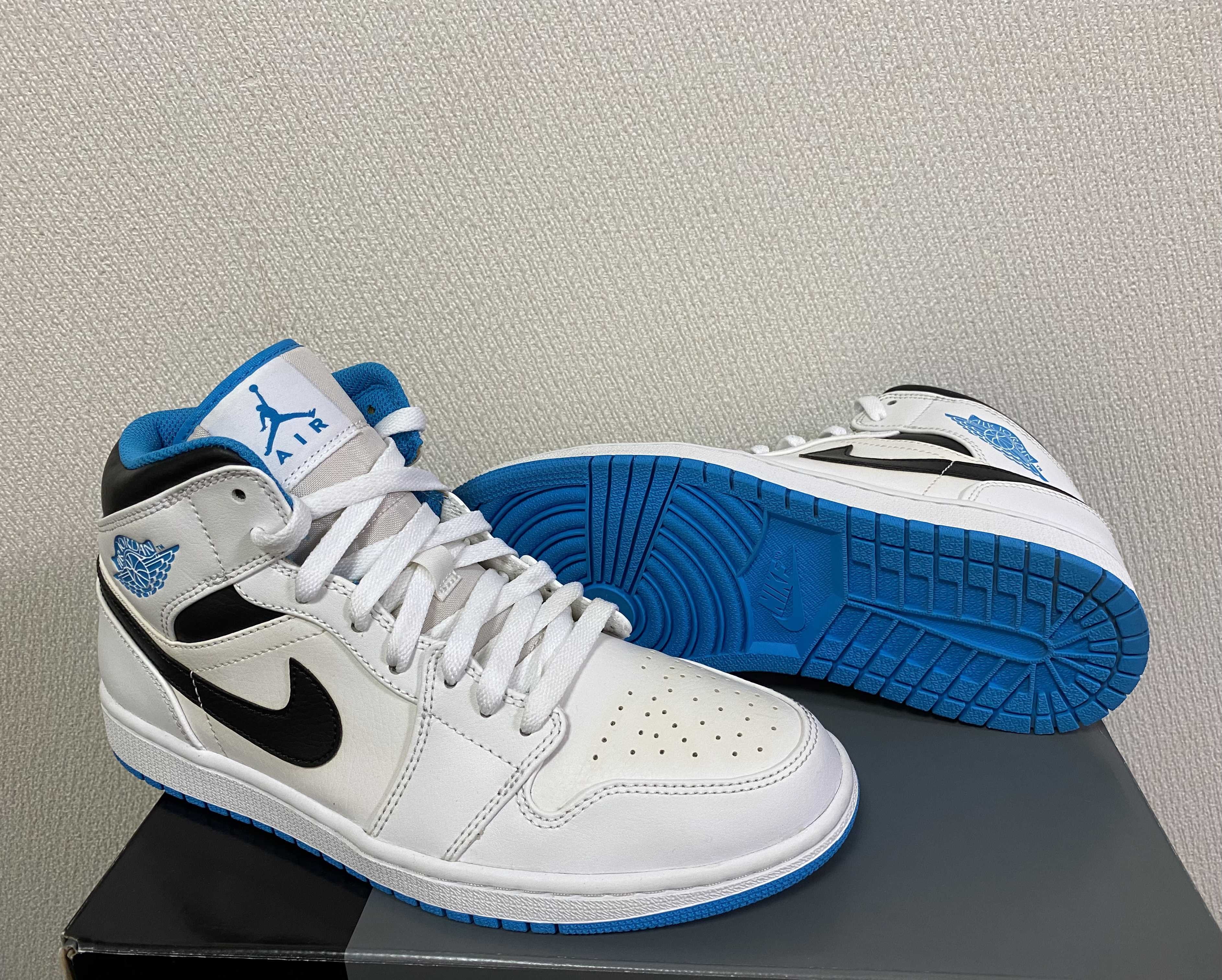 Nike Air Jordan 1 Mid "White/Laser blue"