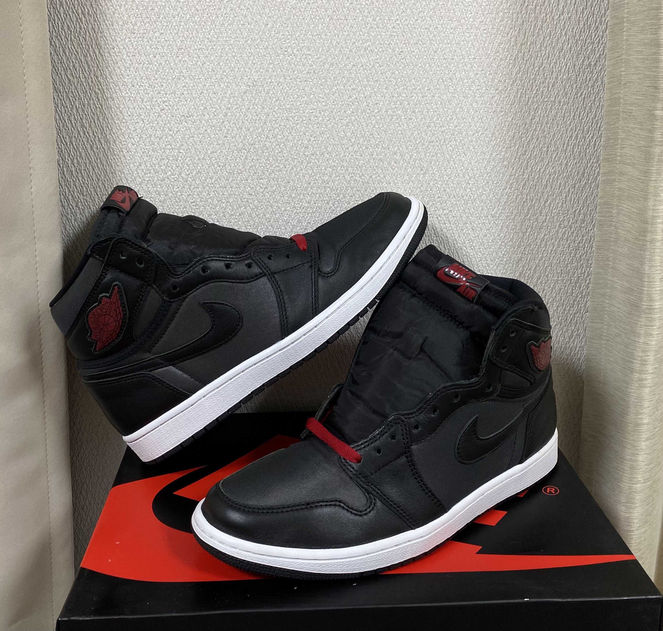 Nike Air Jordan 1 Retro High OG "Black/Metallic Silver/Gym Red"  