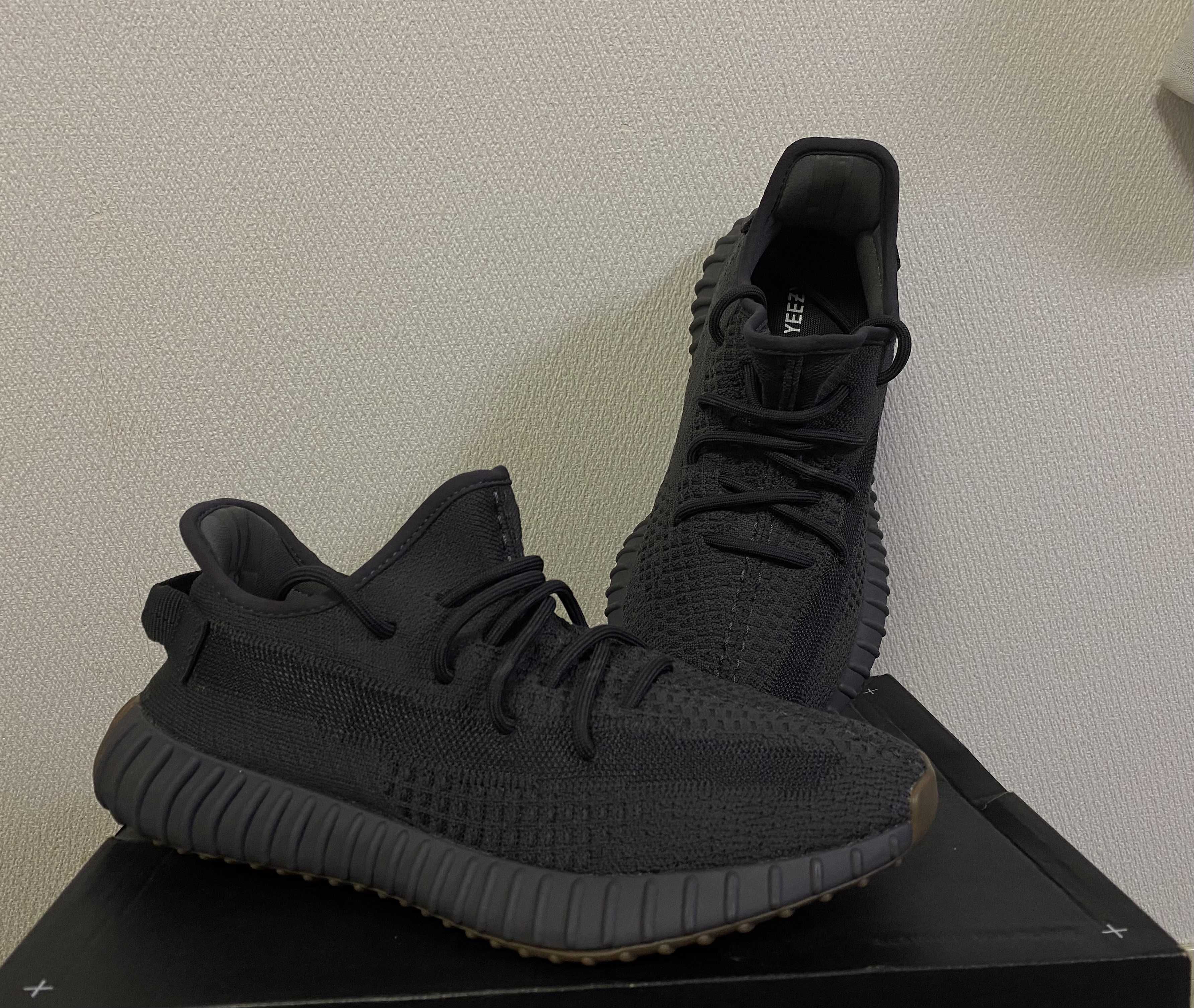  adidas YEEZY Boost 350 V2 "Cinder"