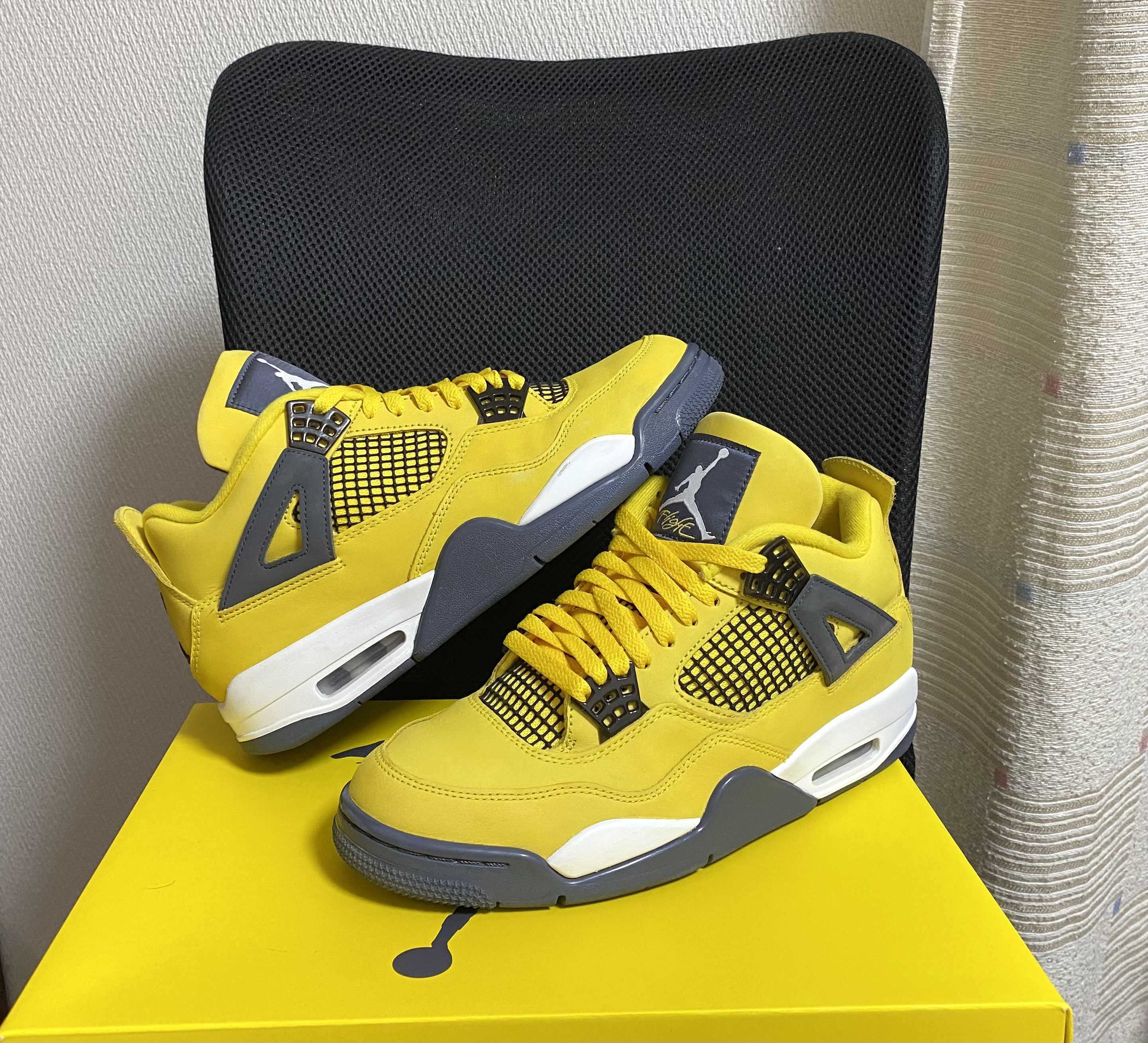 Nike Air Jordan 4 "Tour Yellow"