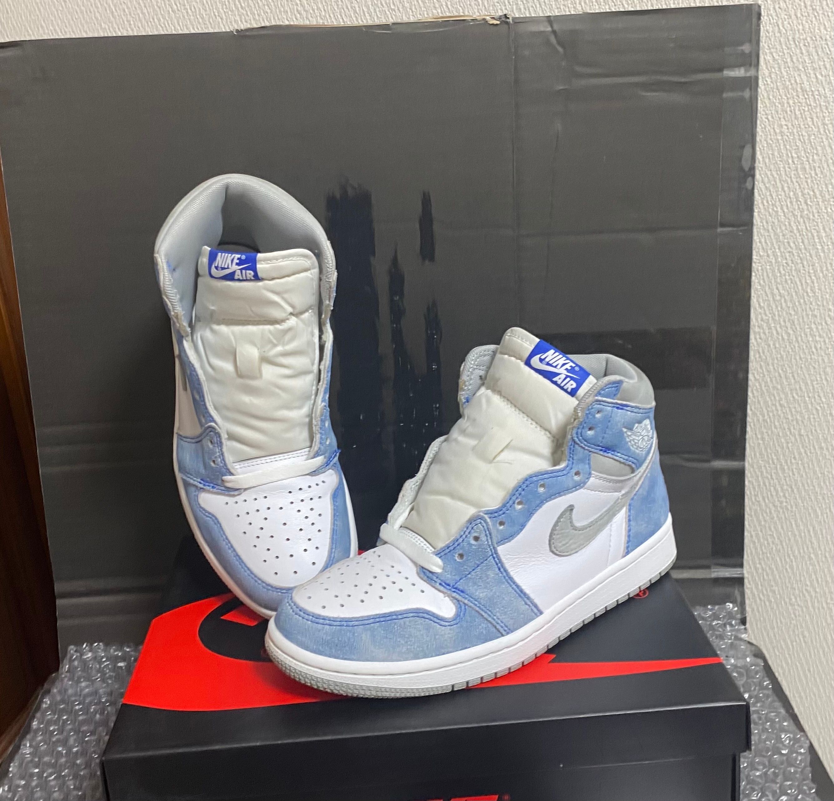 Nike Air Jordan 1 High OG "Hyper Royal"