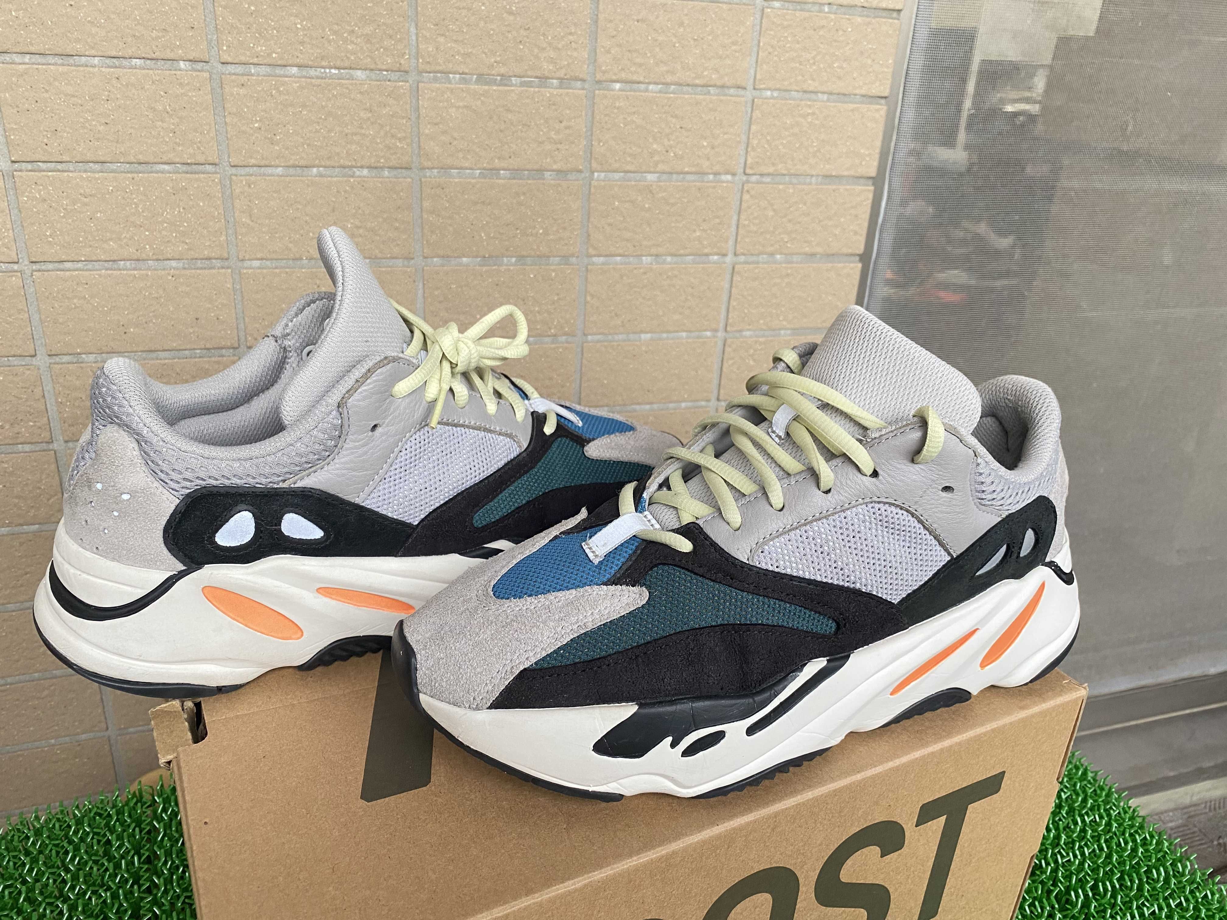 adidas YEEZY Boost 700 "Wave Runner"