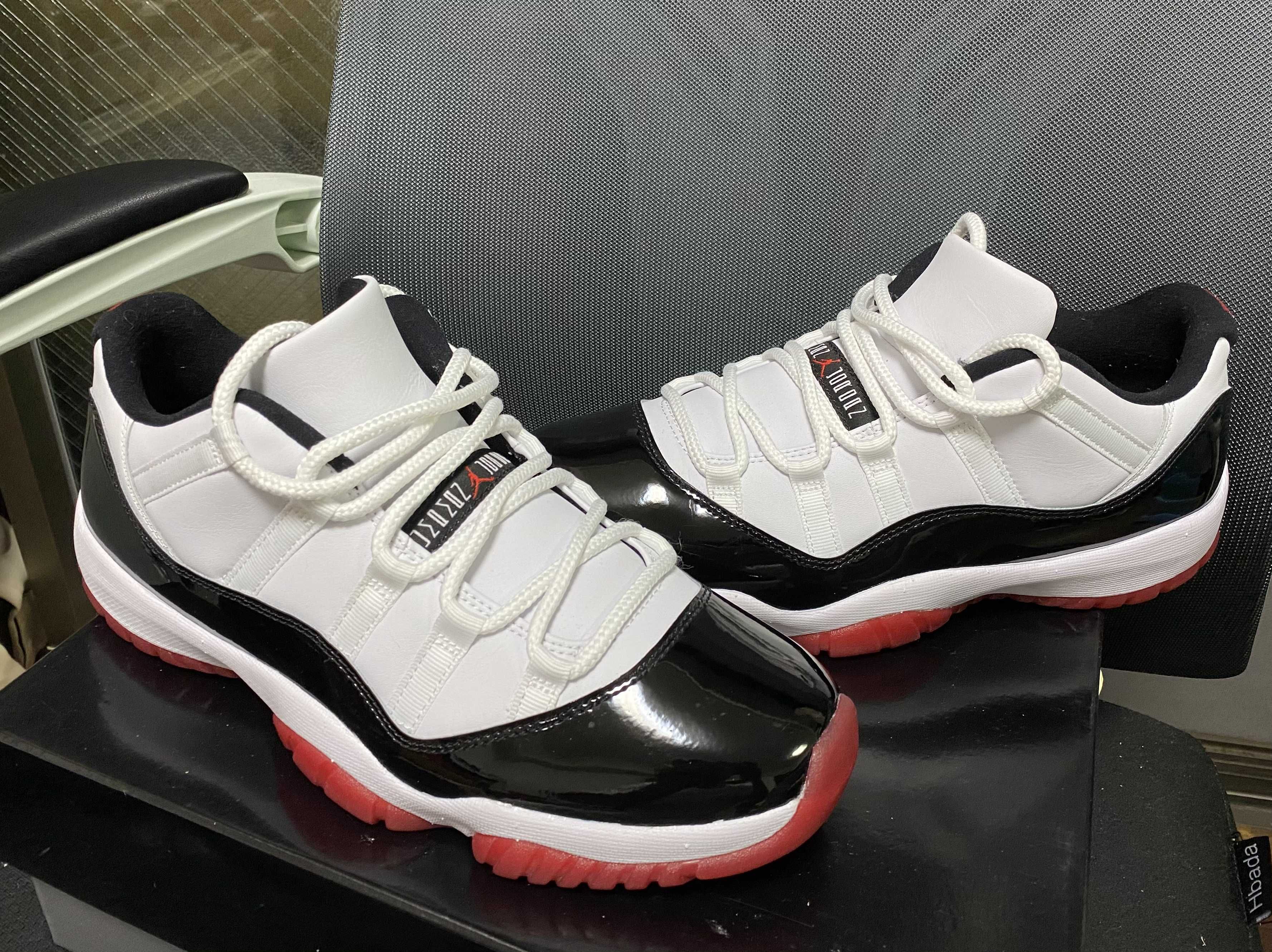 Nike Air Jordan 11 Low "Gym Red"