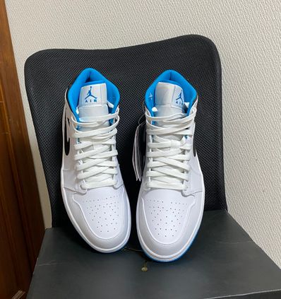 Nike Air Jordan 1 Mid "White/Laser blue"