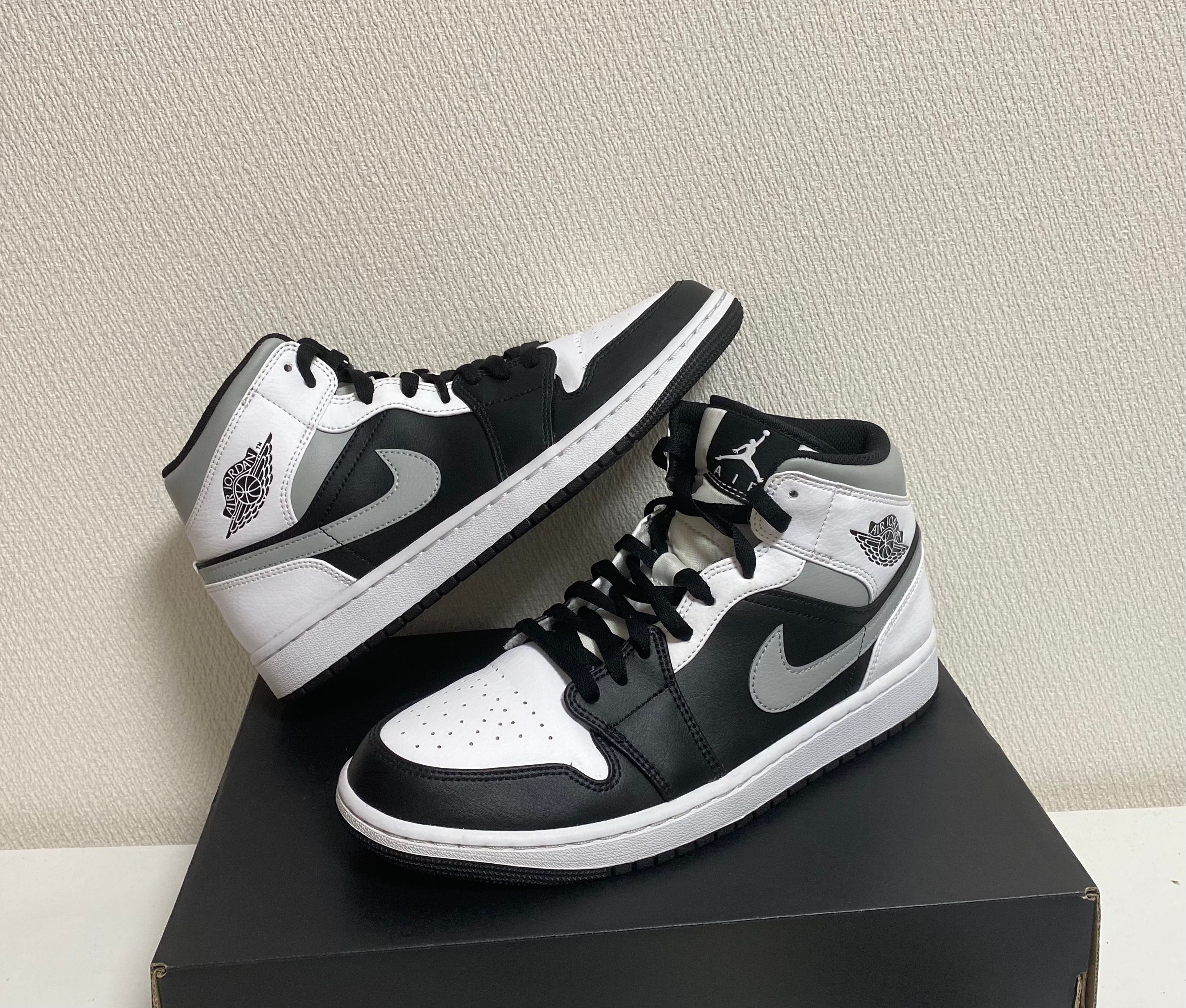 NIKE AIR JORDAN 1 MID "WHITE SHADOW"