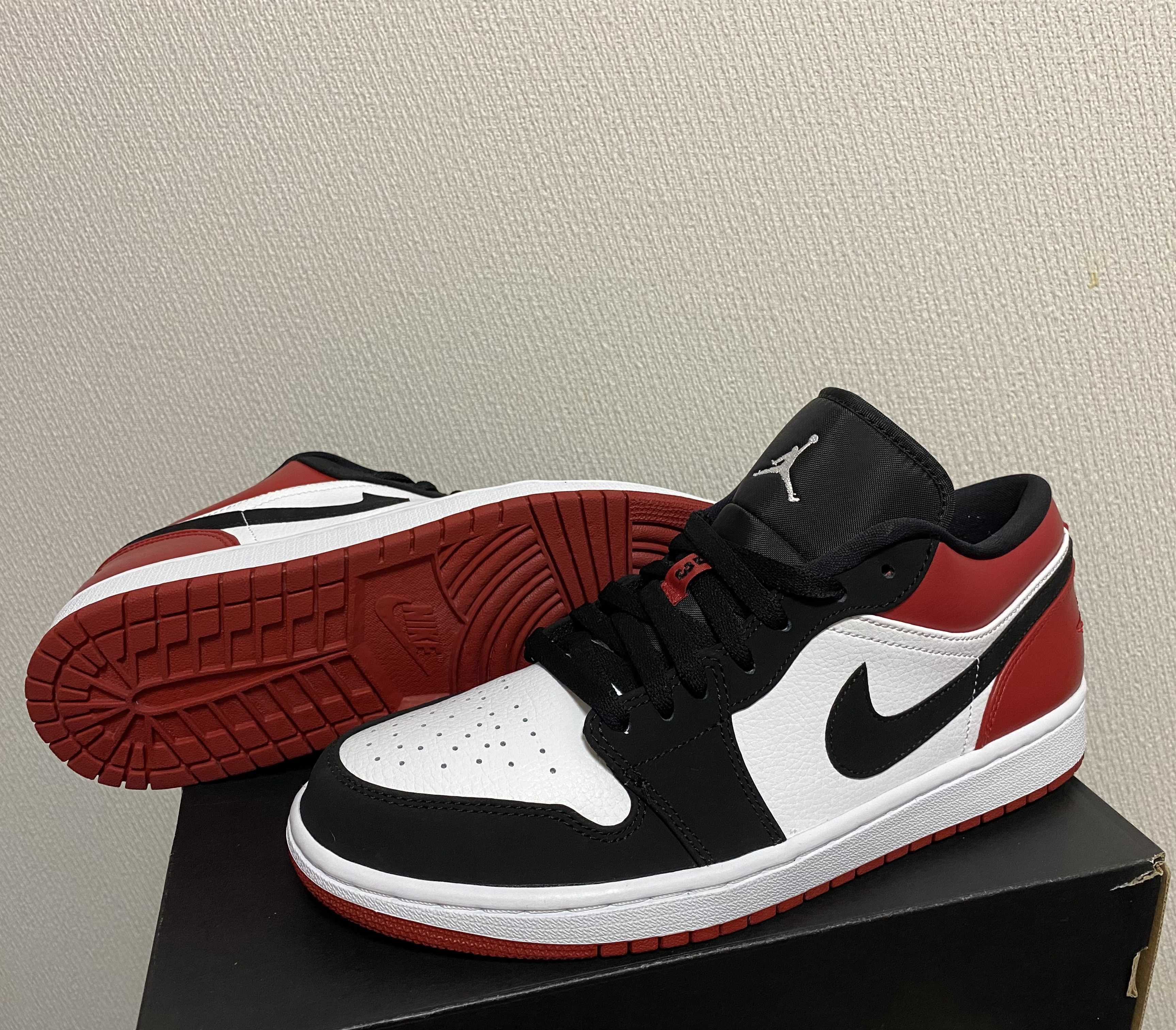 Nike Air Jordan 1 Low "Black Toe"
