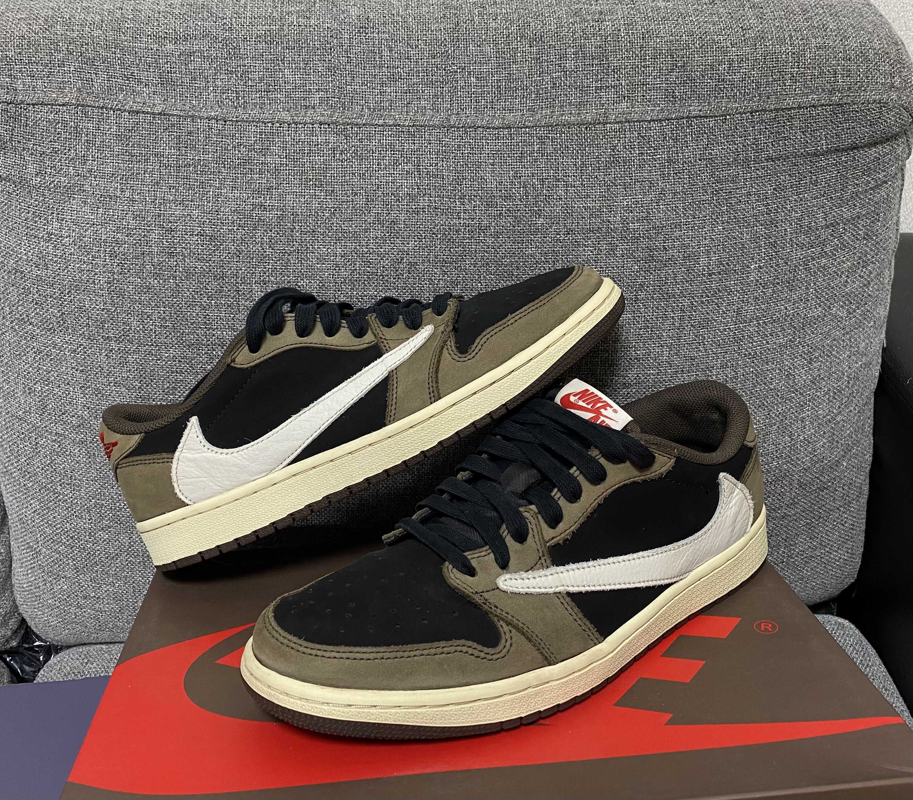 Travis Scott × Nike Air Jordan 1 Low OG SP-T  "Black/Dark Mocha"