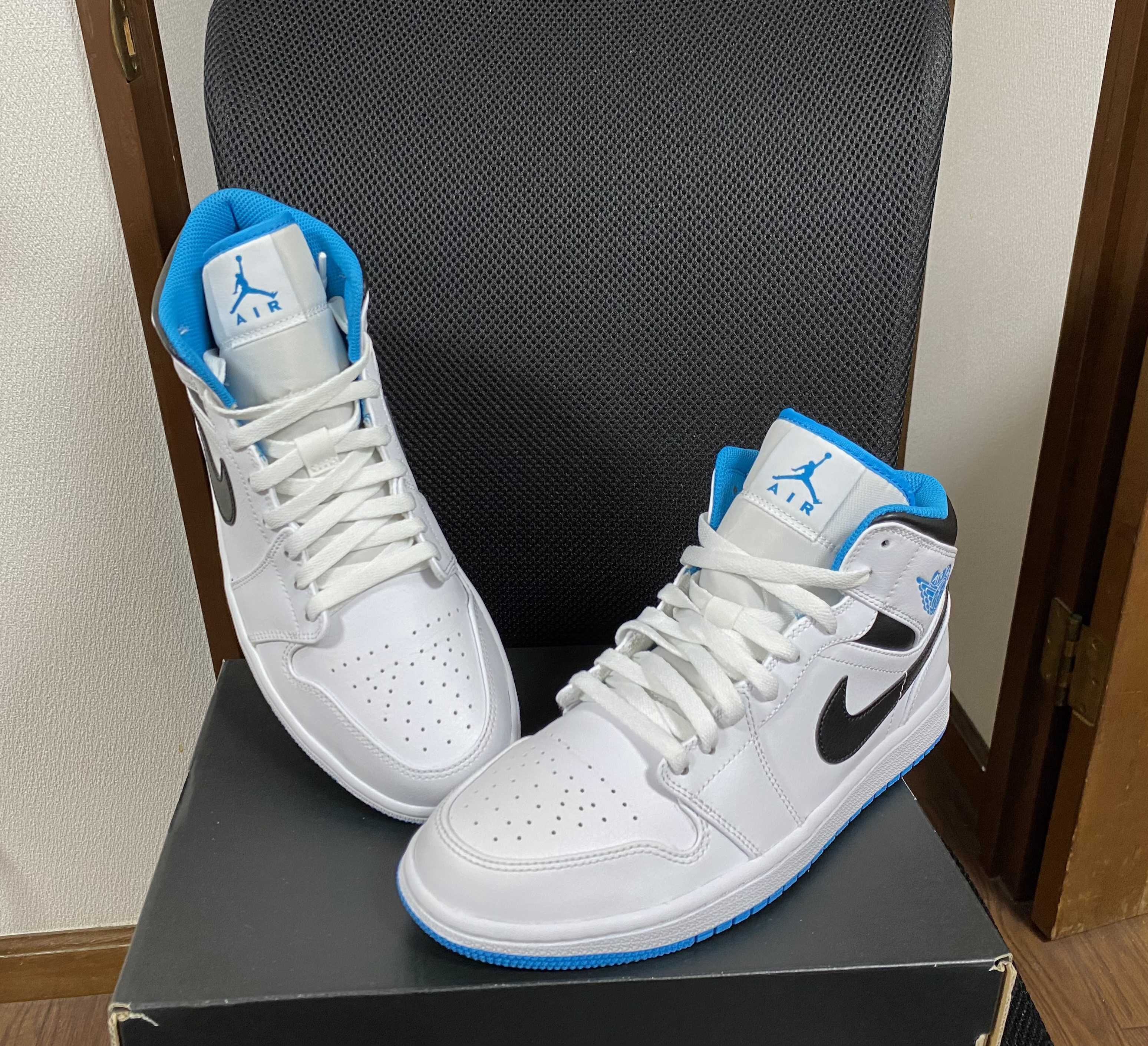 Nike Air Jordan 1 Mid "White/Laser blue"