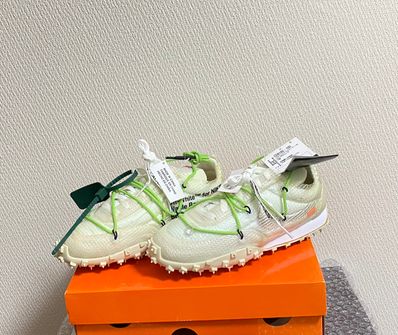 Off-White × Nike Women's Waffle Racer "White"