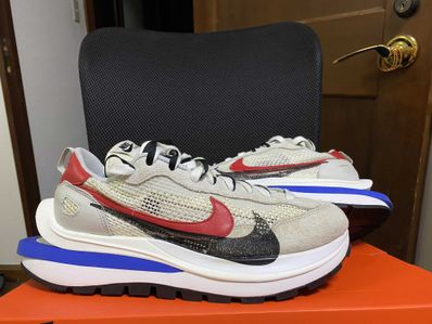 sacai × Nike Vapor Waffle "Royal Fuchsia"